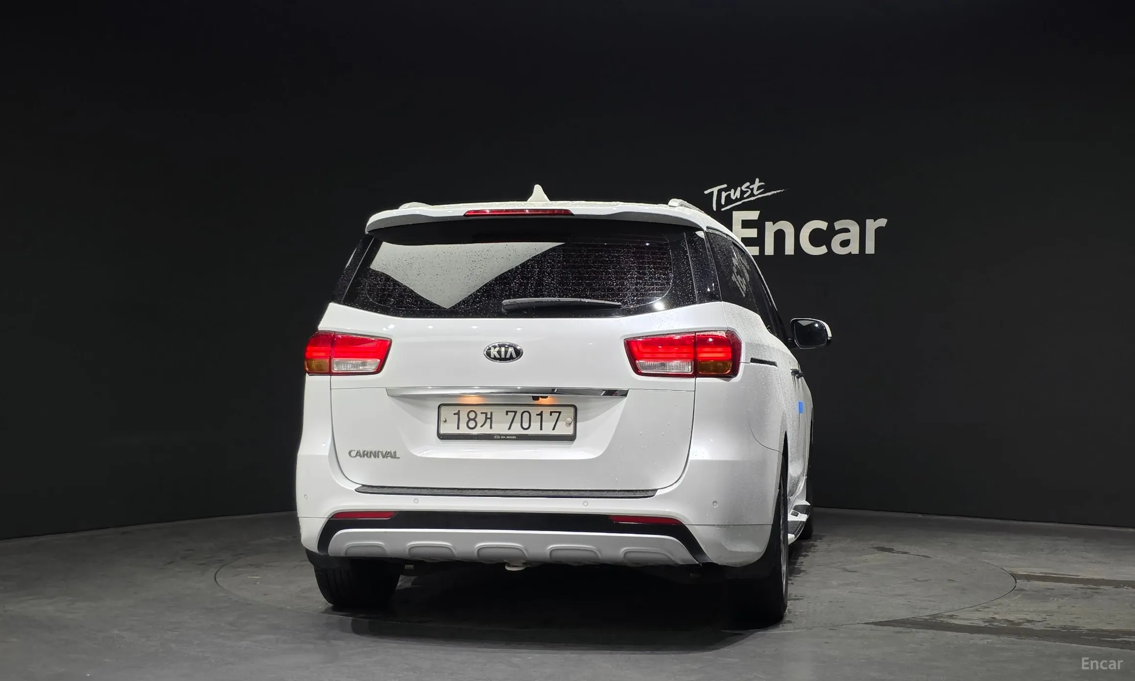 Kia Carnival превью 3
