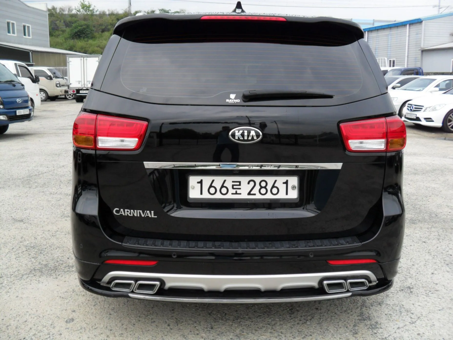 Kia Carnival превью 3
