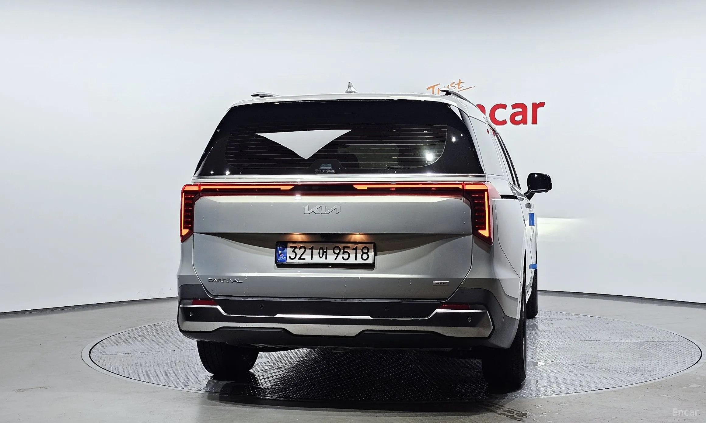 Kia Carnival 4th Generation превью 3
