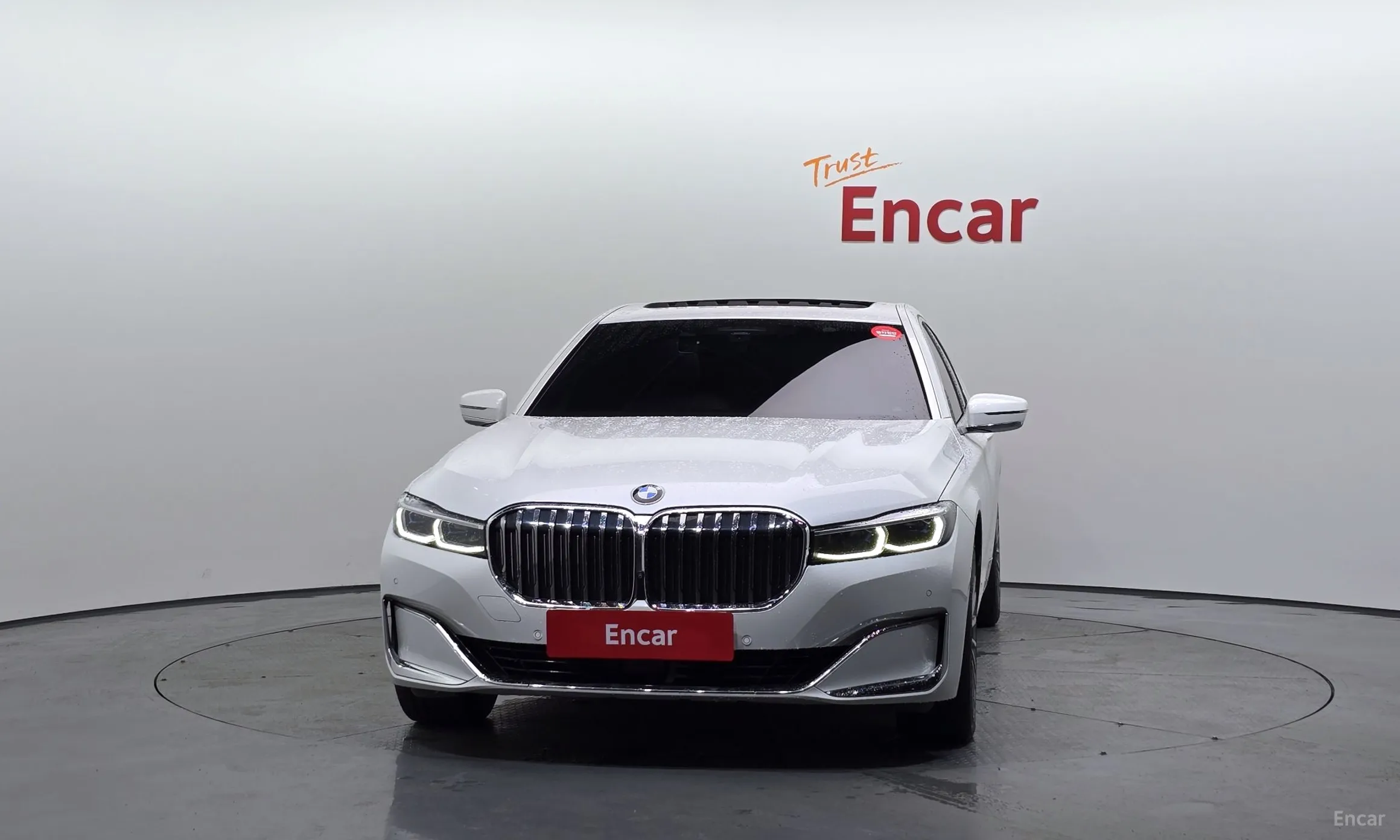 BMW 7 Series (G11) превью 2