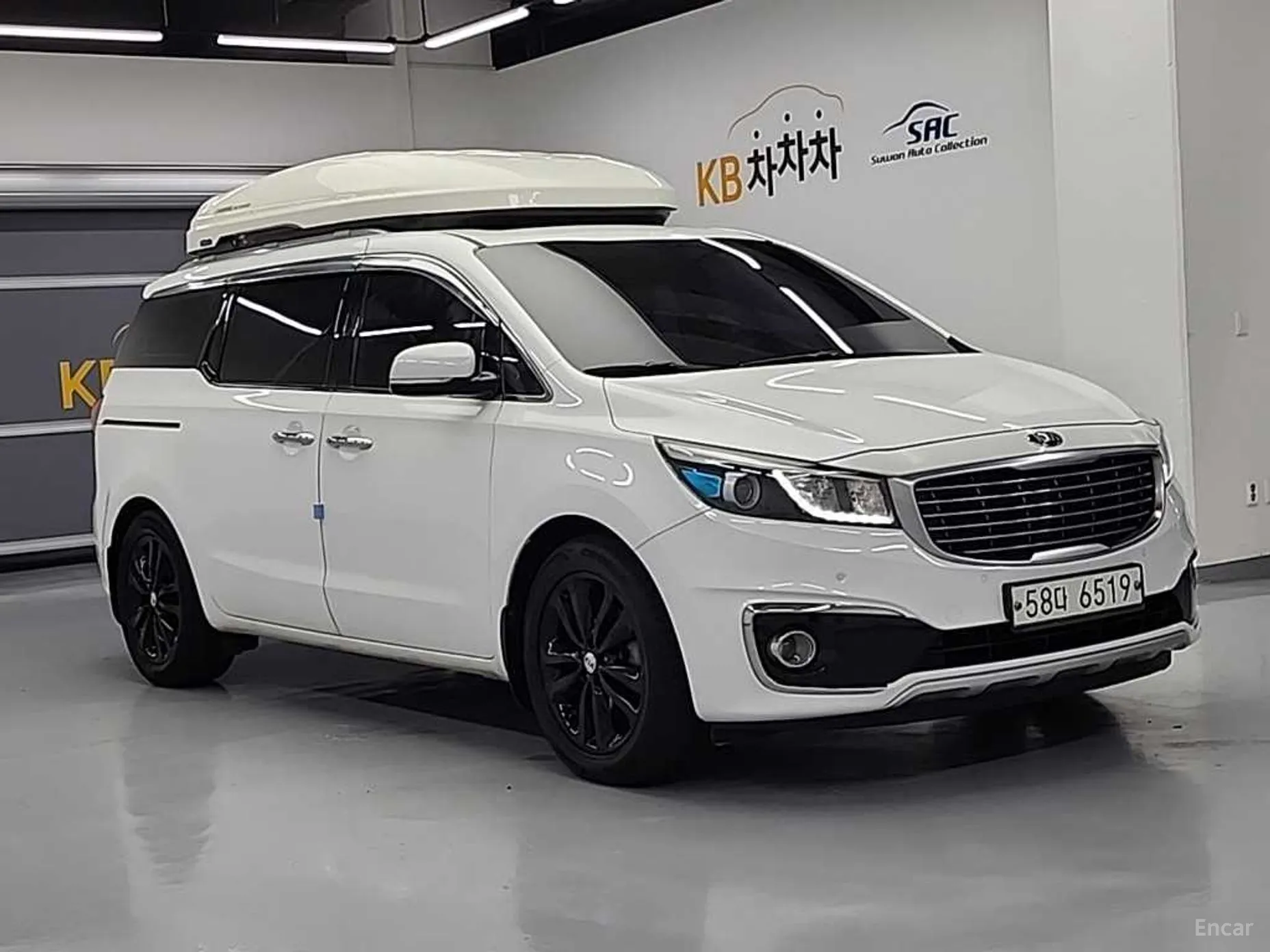Kia Carnival превью 3