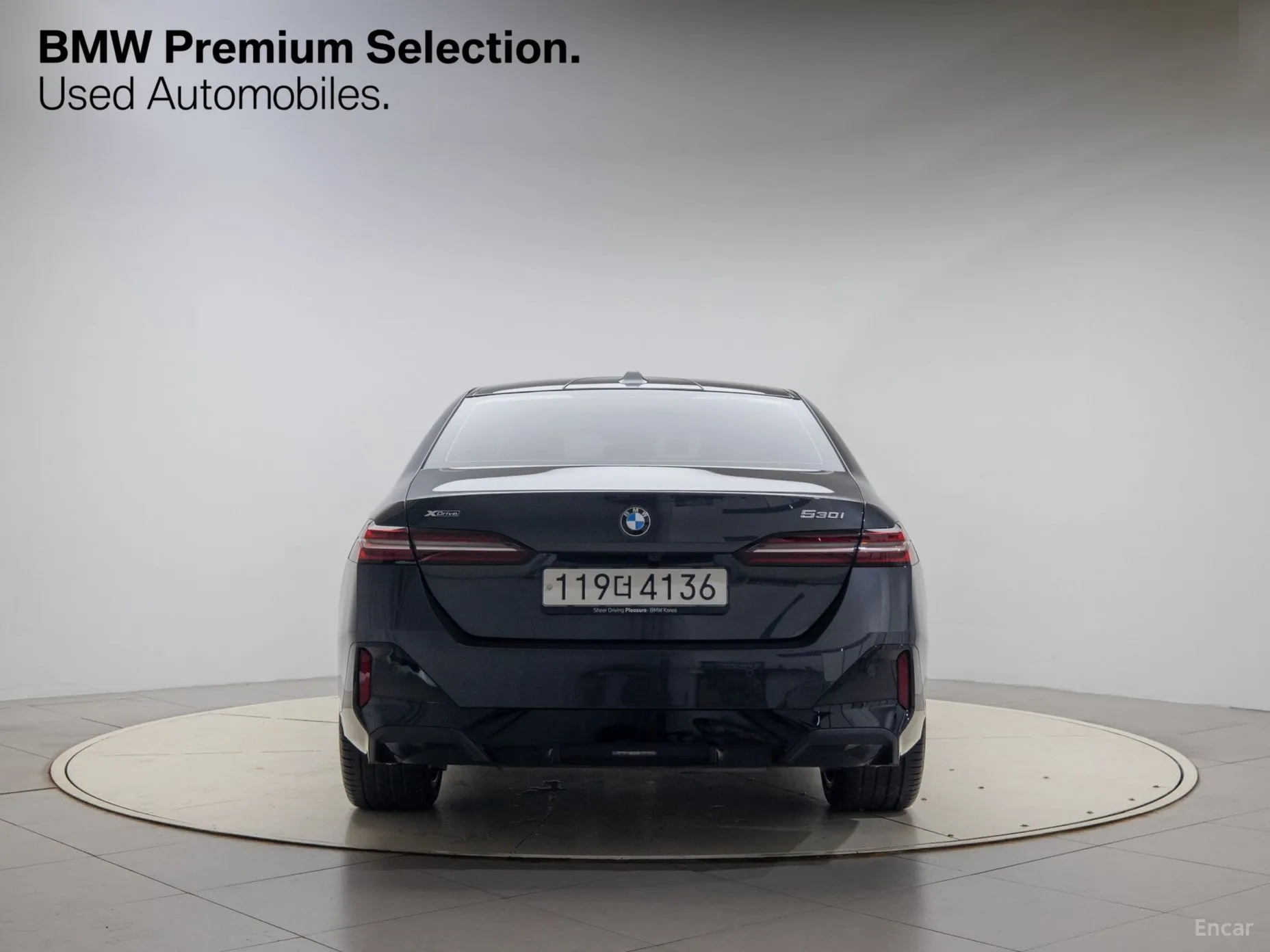 BMW 5 Series (G60) превью 3