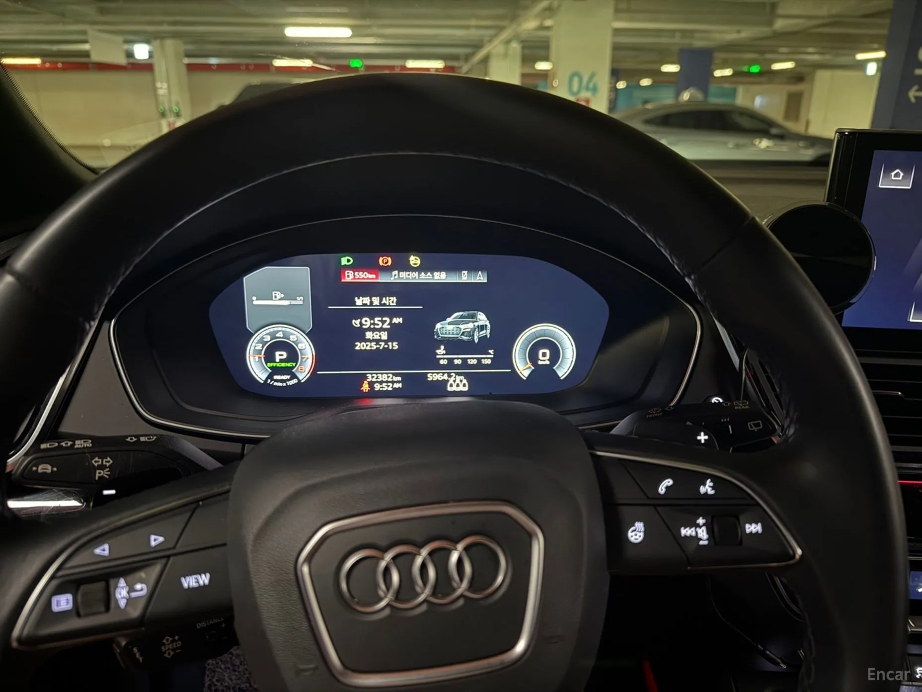 Audi Q5 (FY) превью 4