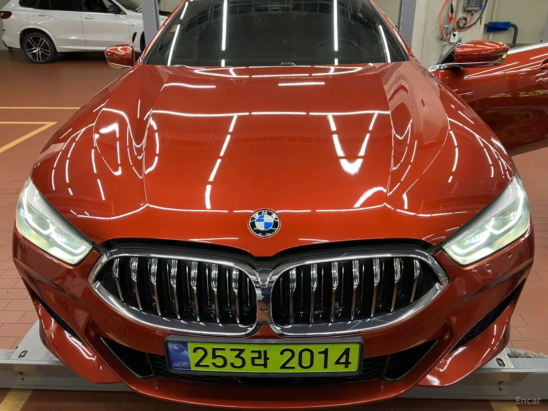 BMW 8-series (G15)