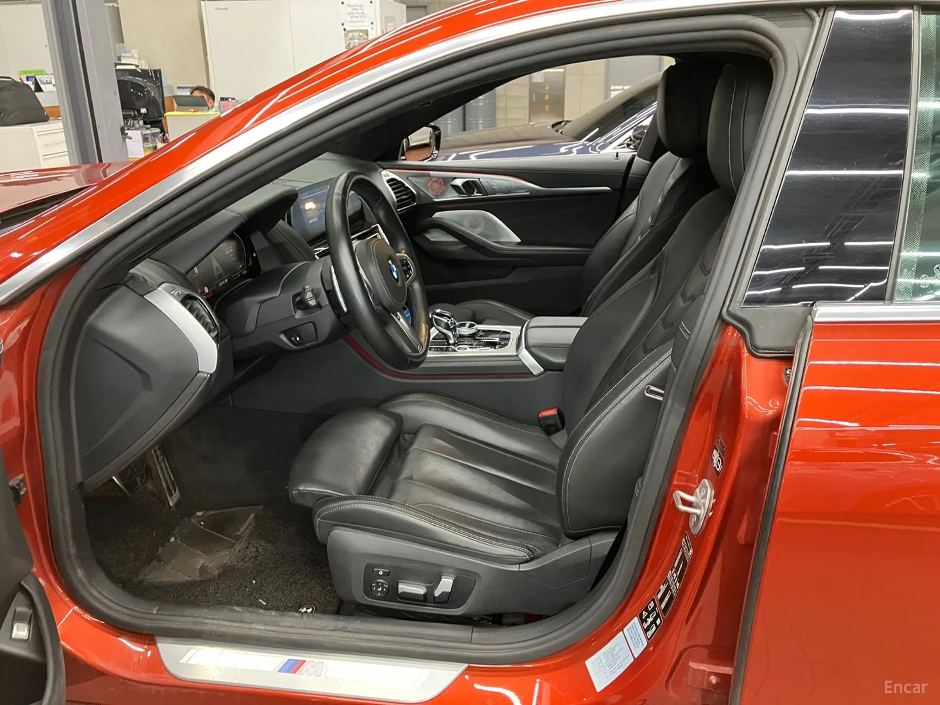 BMW 8-series (G15)