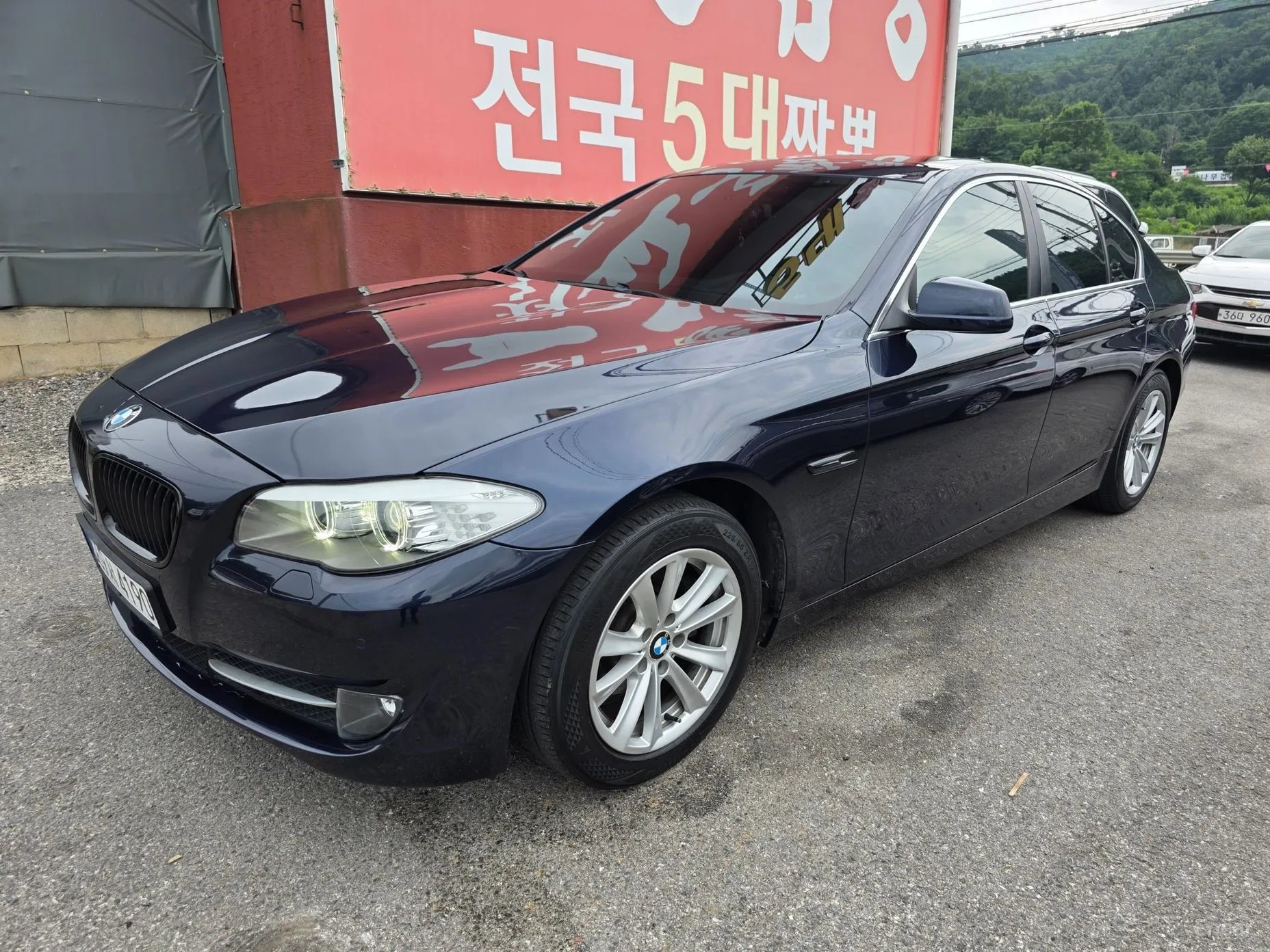 BMW 5 Series (F10) превью 2