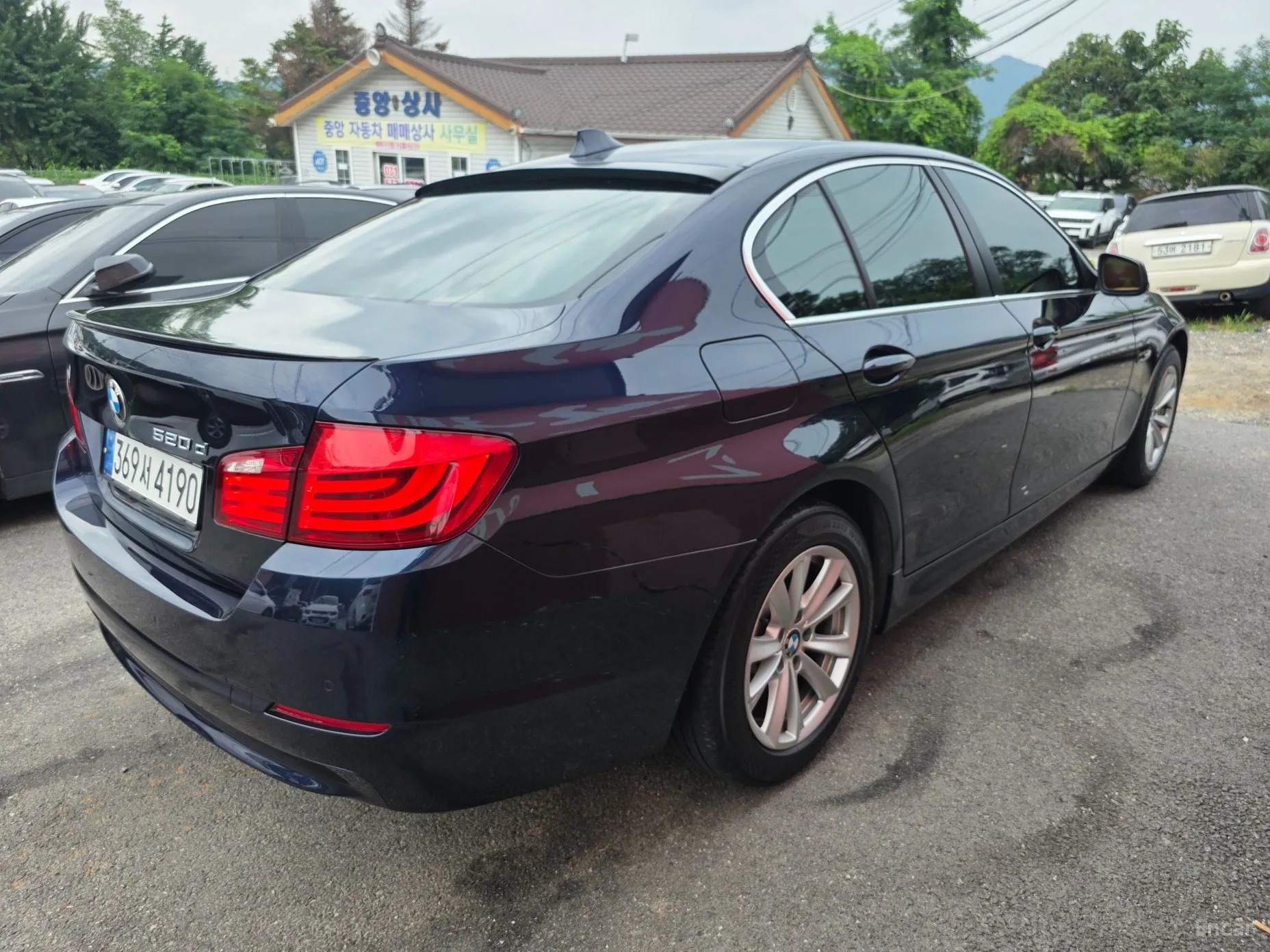 BMW 5 Series (F10) превью 3