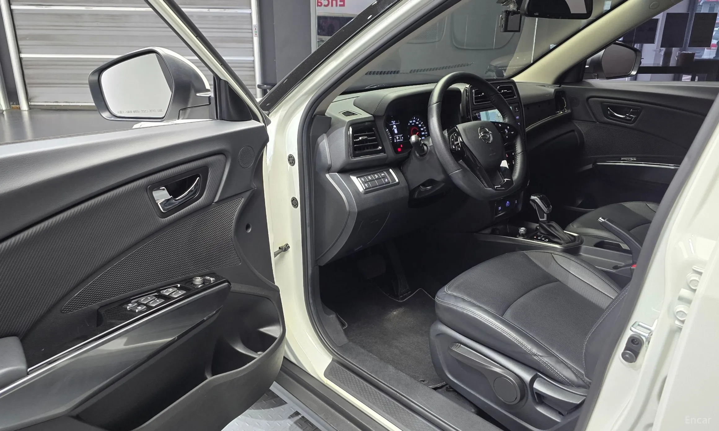 KG Mobility (SsangYong) Berry New Tivoli превью 11