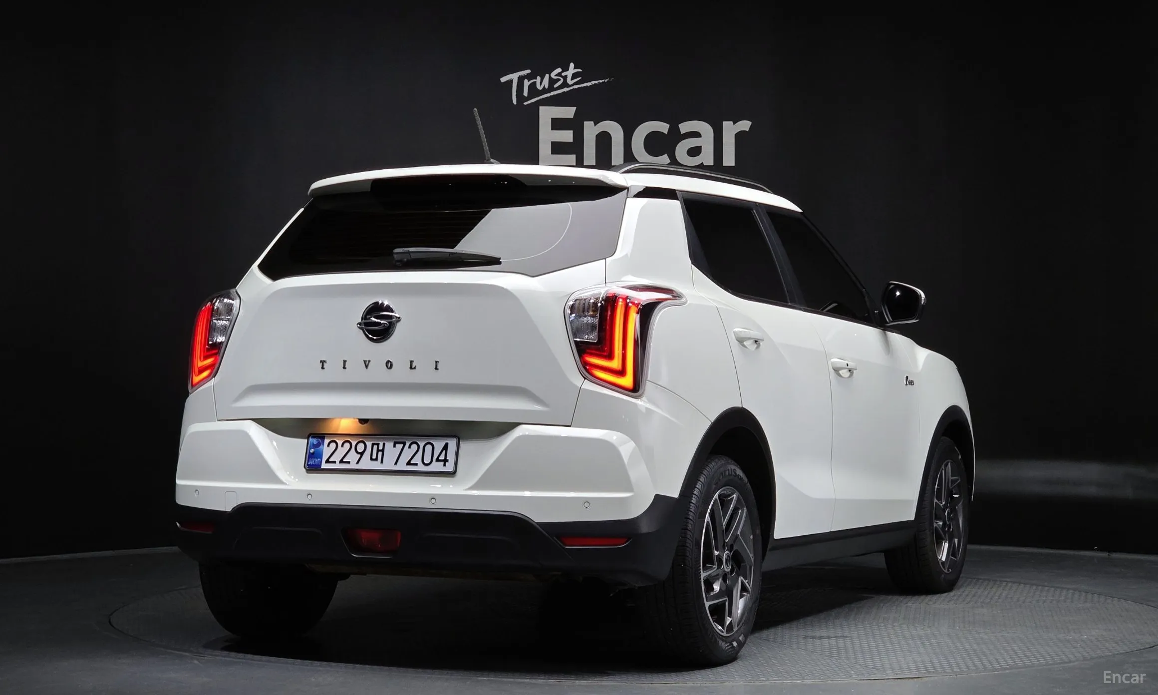 KG Mobility (SsangYong) Berry New Tivoli превью 2