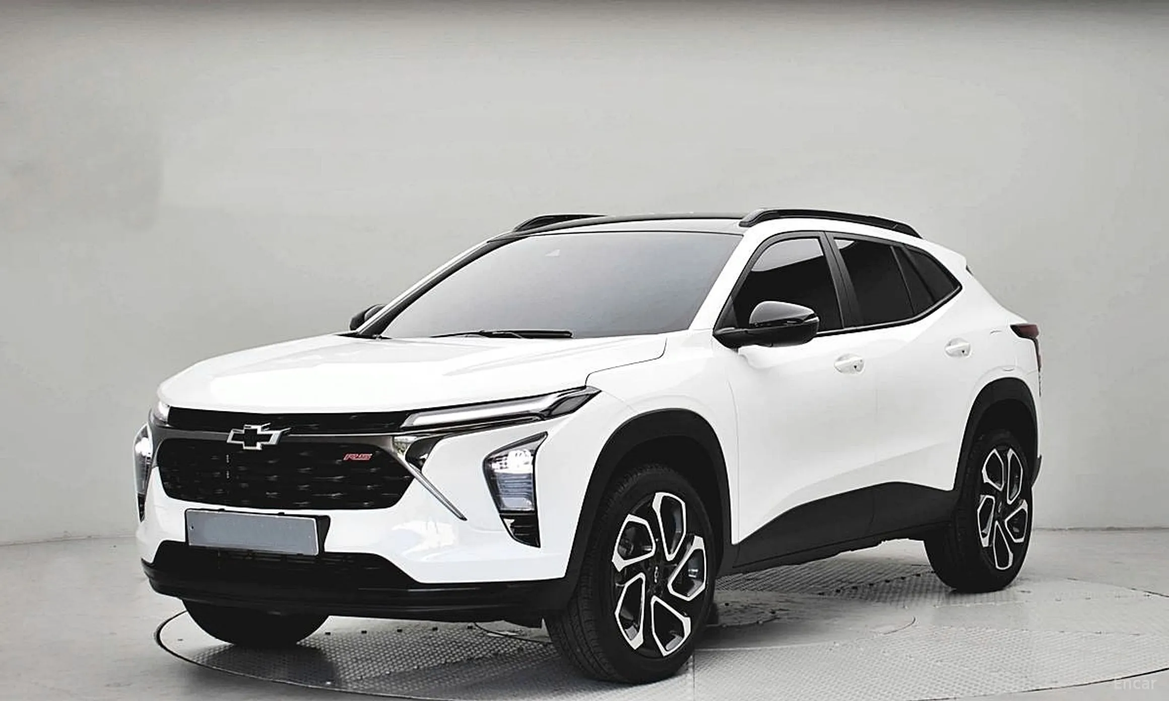 Trax Crossover