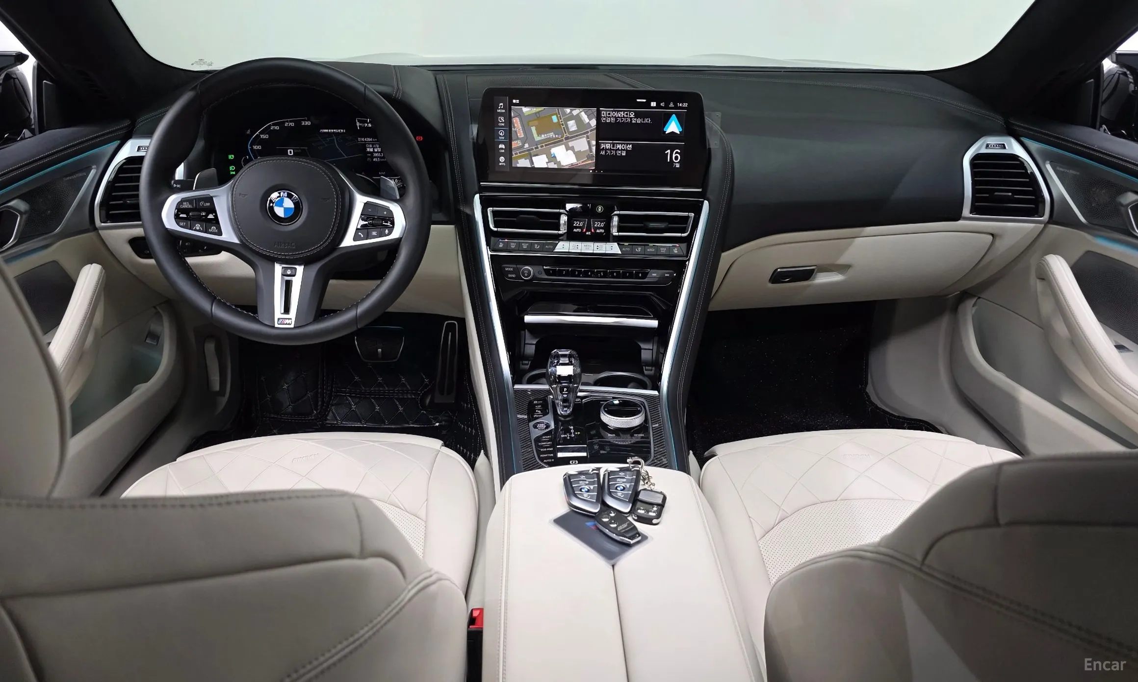 BMW 8-series (G15) превью 4