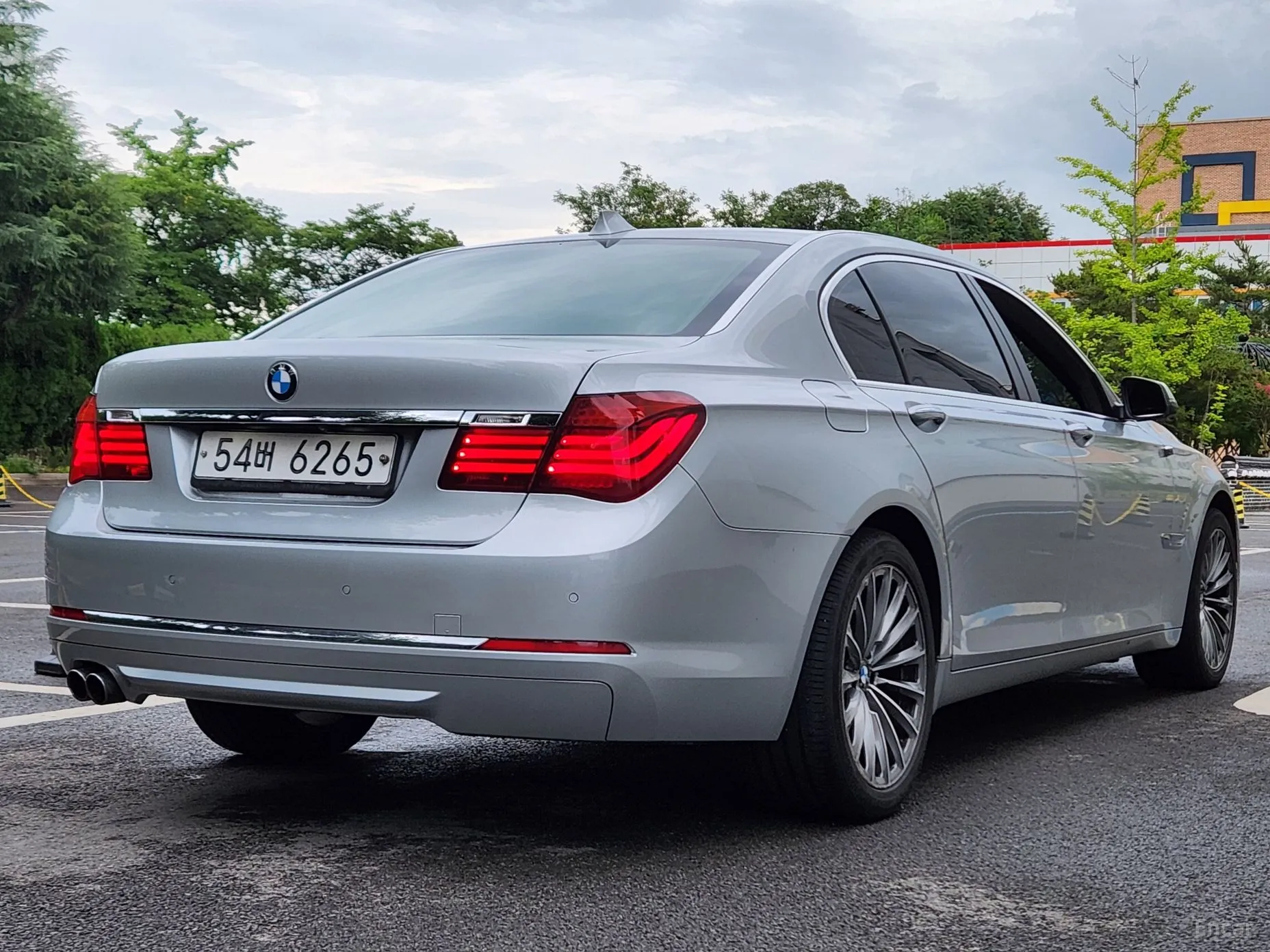 BMW 7 Series (F01) превью 2