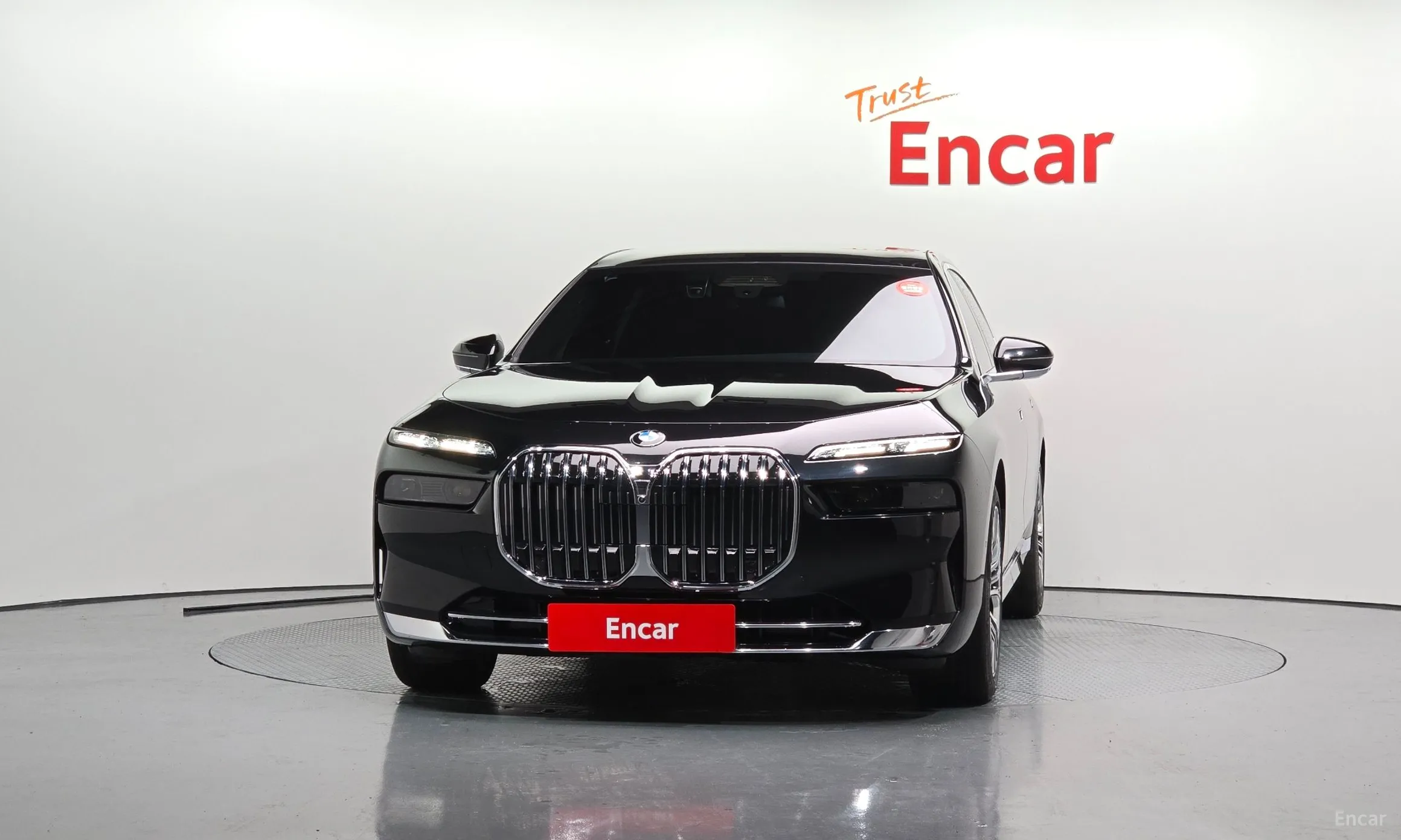 BMW 7 Series (G70) превью 2