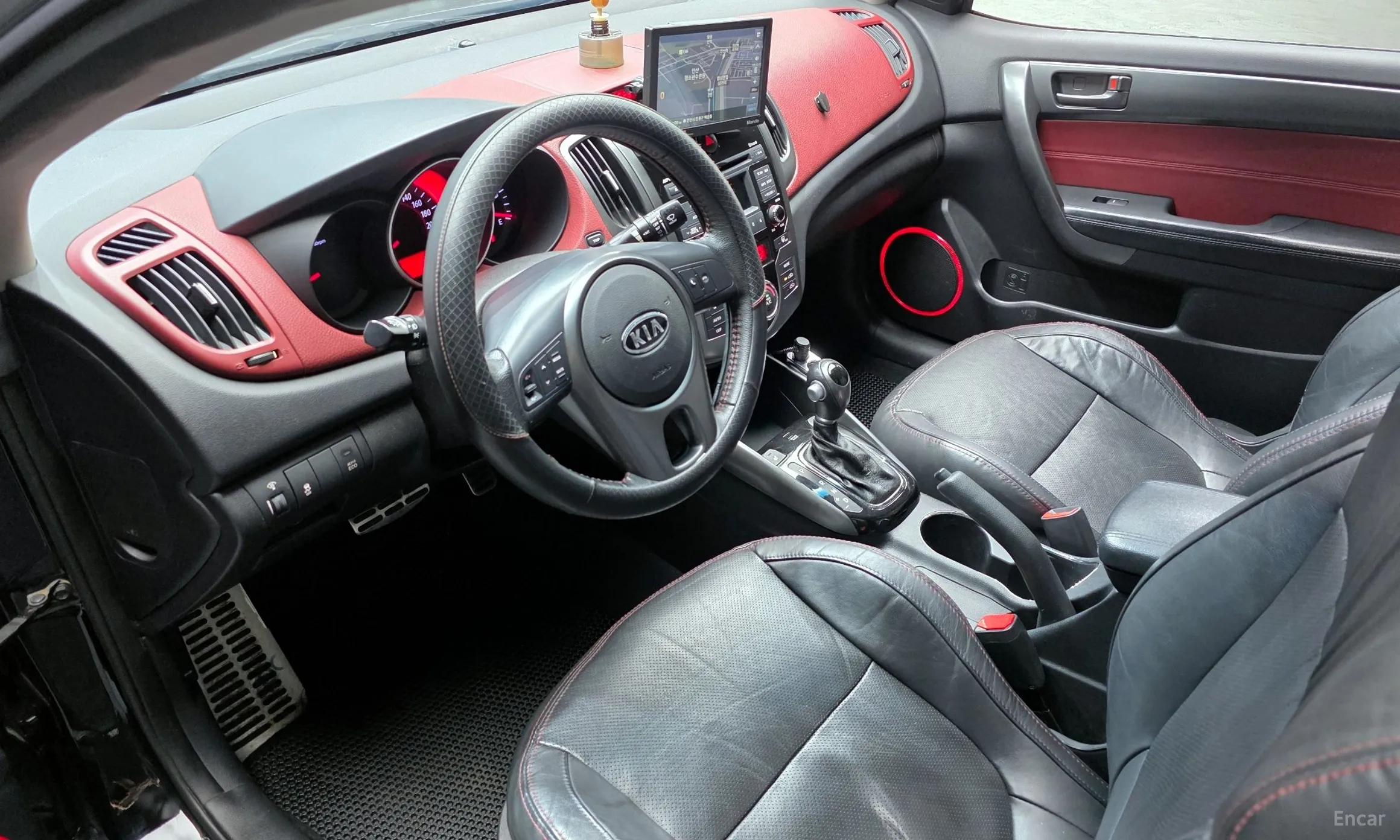Kia Forte Coop превью 4