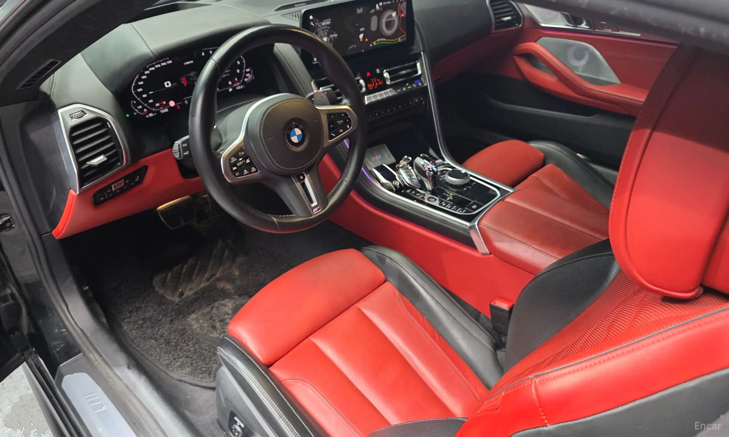 BMW 8-series (G15) превью 4