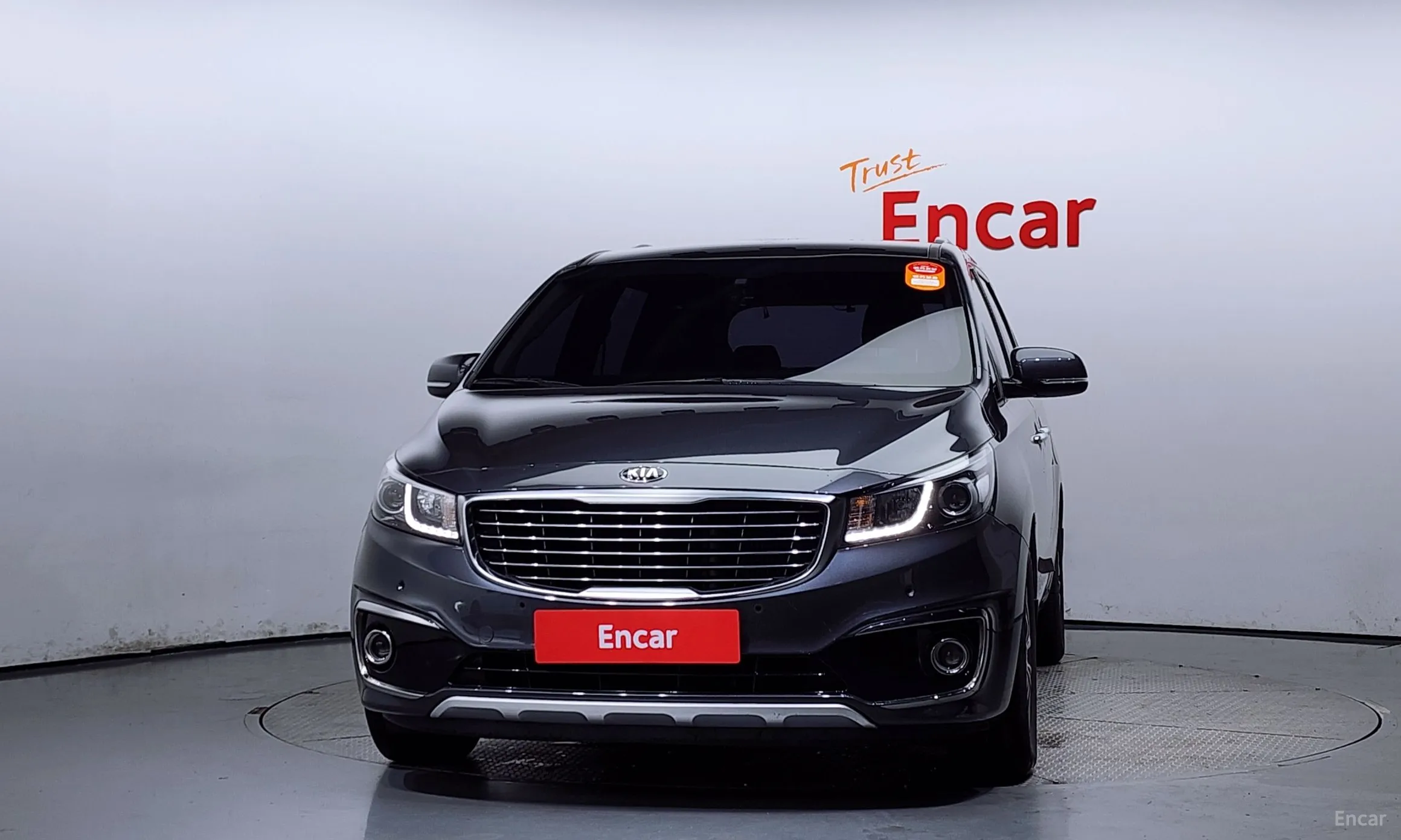 Kia Carnival превью 2