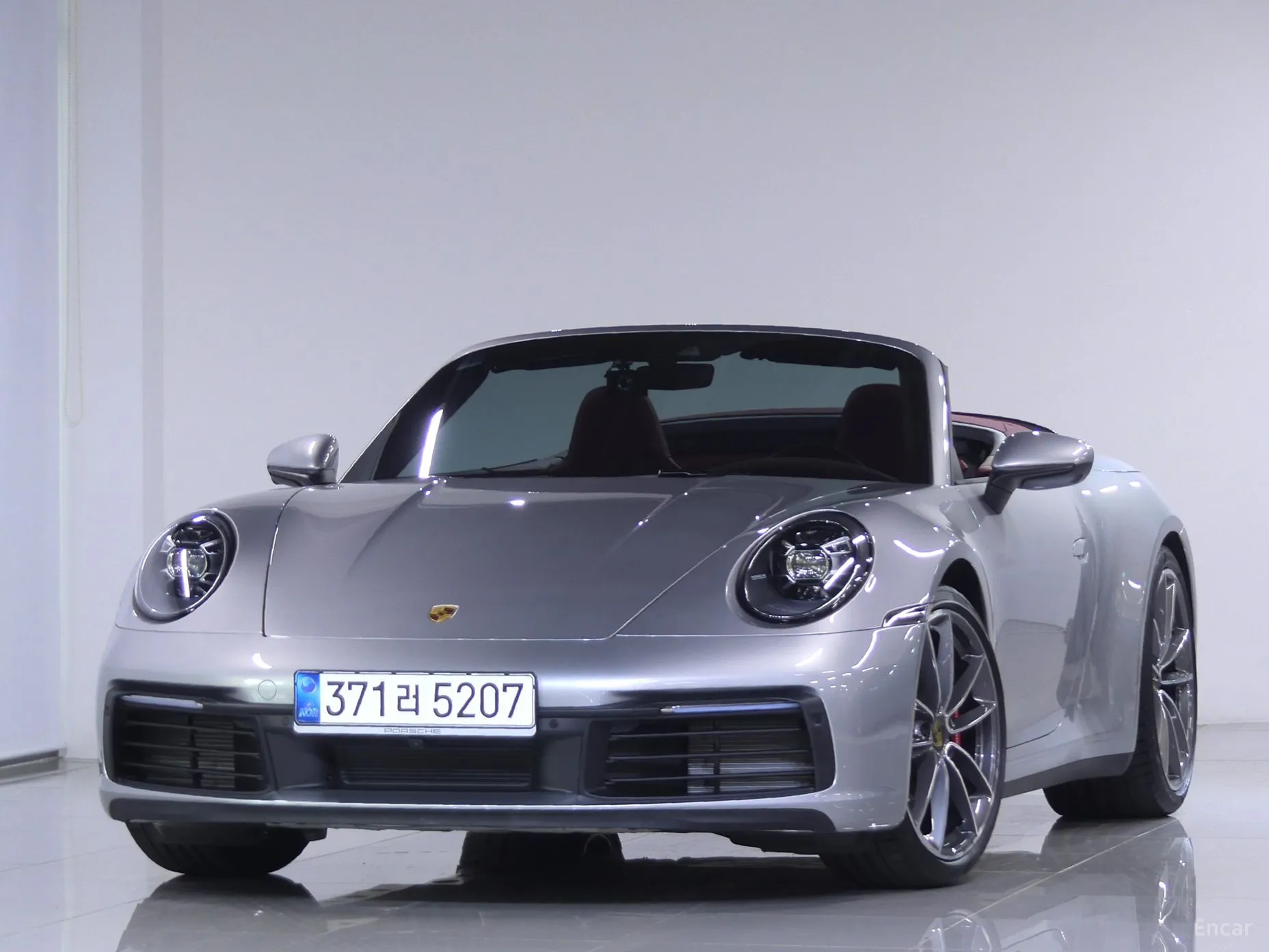 Porsche 911 (992)