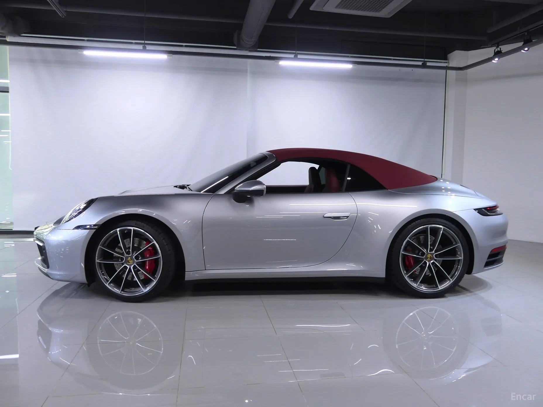 Porsche 911 (992)