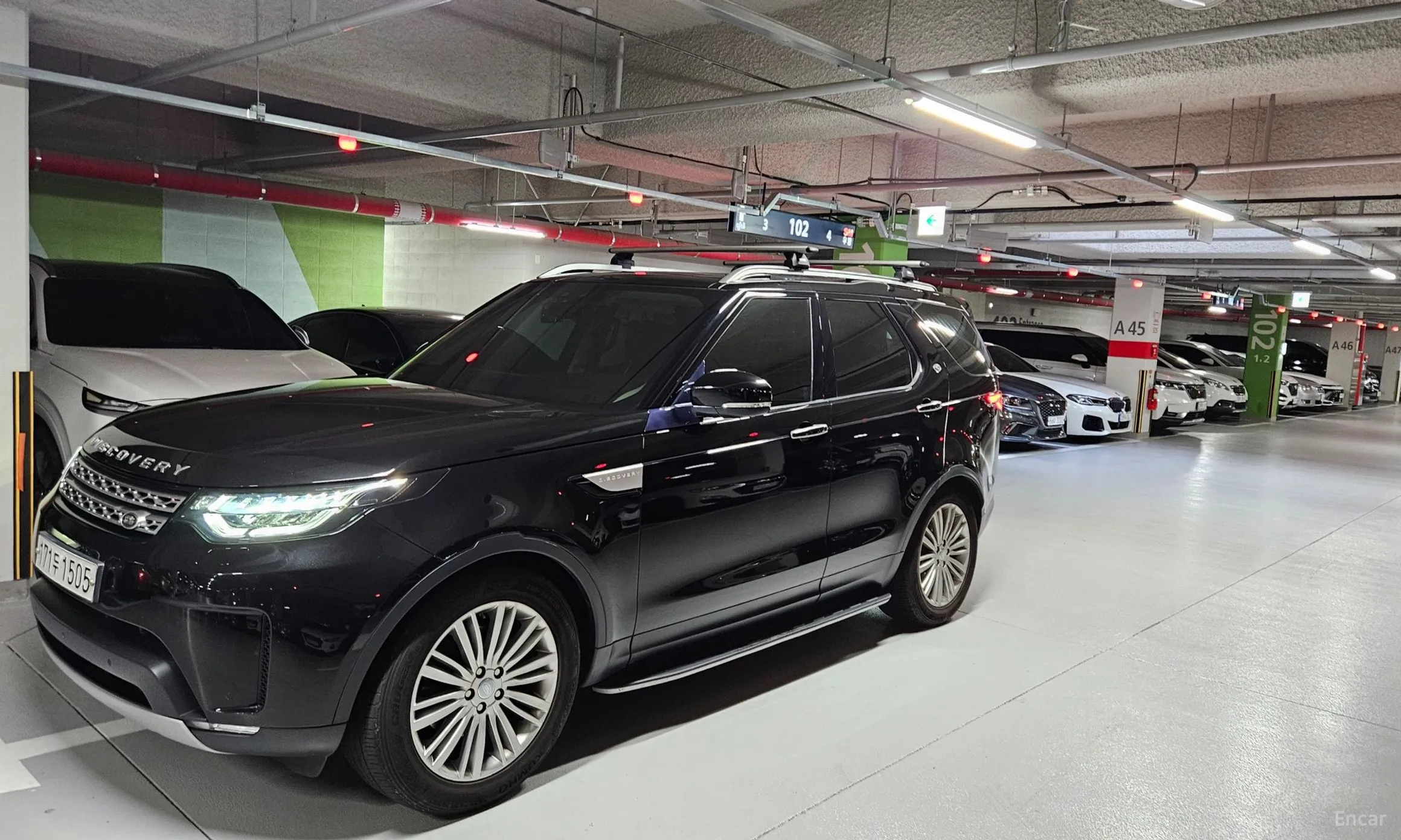 Land Rover Discovery 5 превью 3