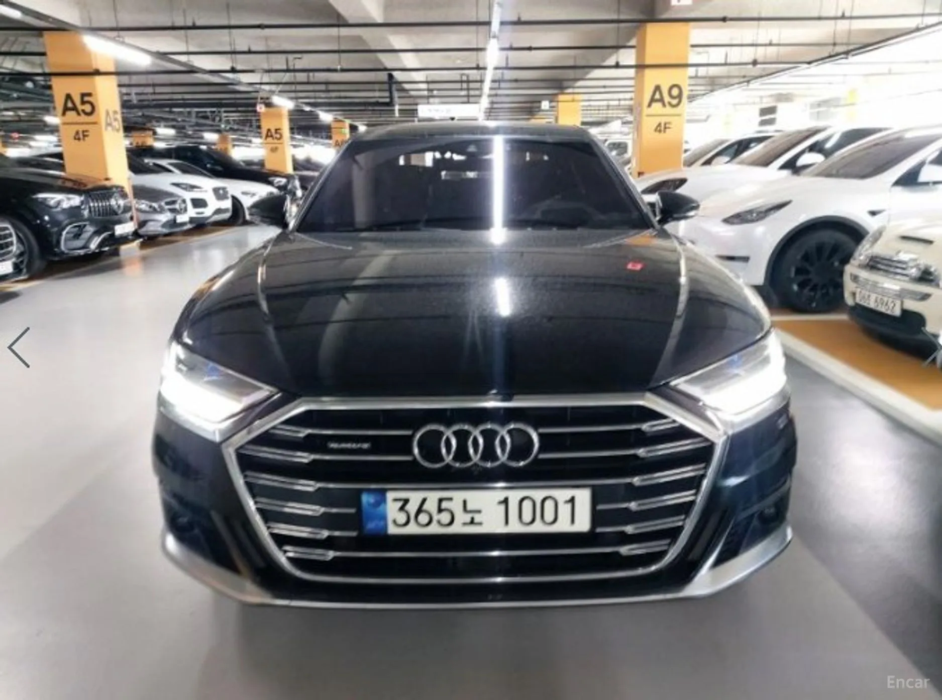 Audi A8 (D5)