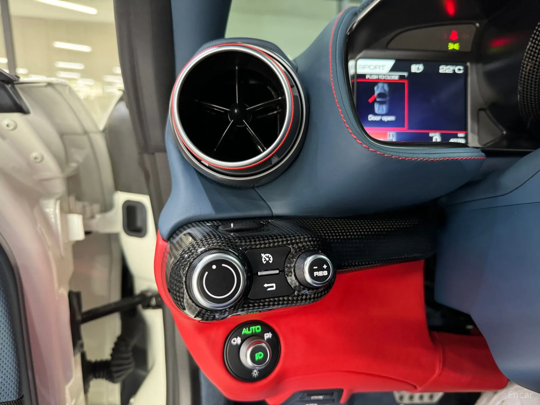 Ferrari 812 GTS превью 12