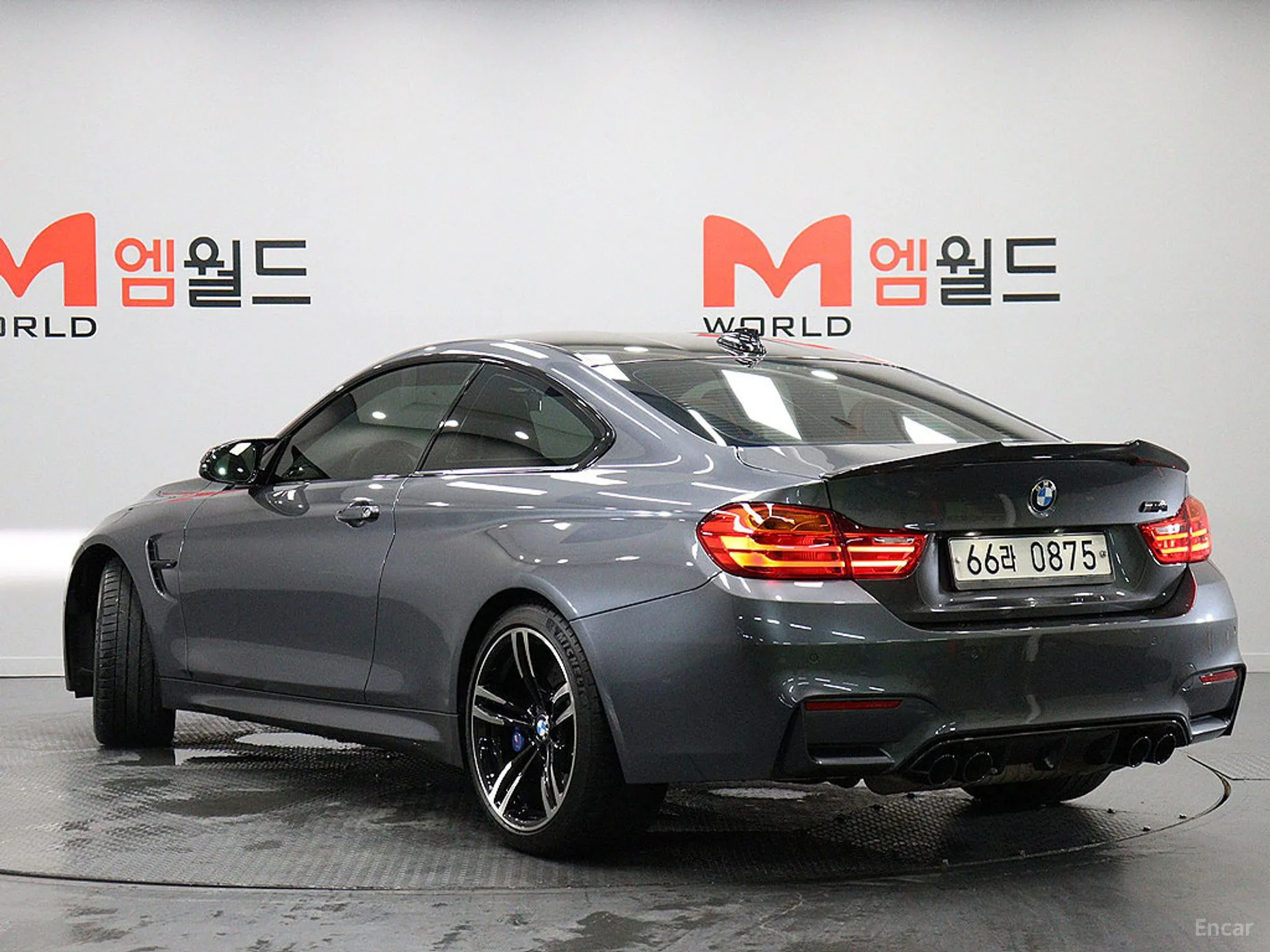 BMW M4 (F82) превью 3