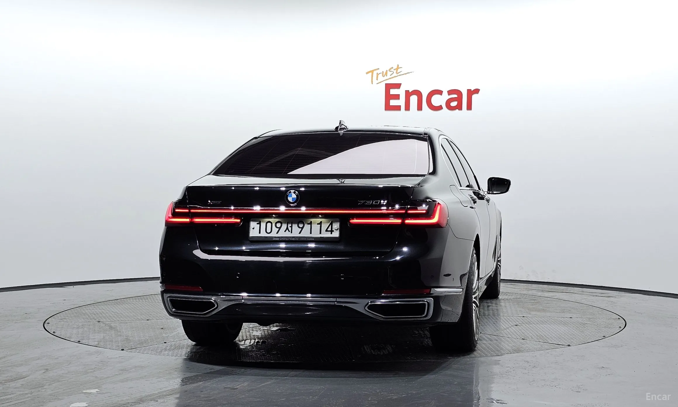 BMW 7 Series (G11) превью 3