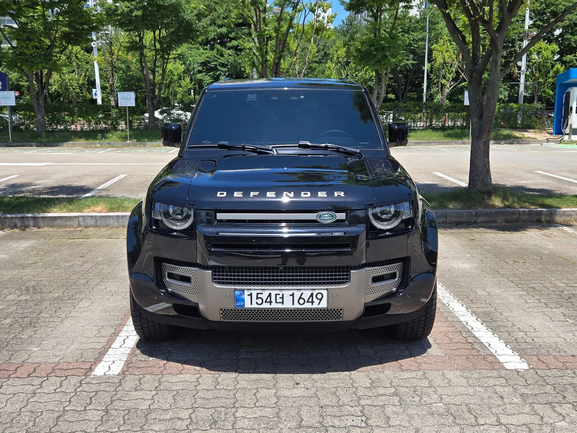 Land Rover Defender (L663)