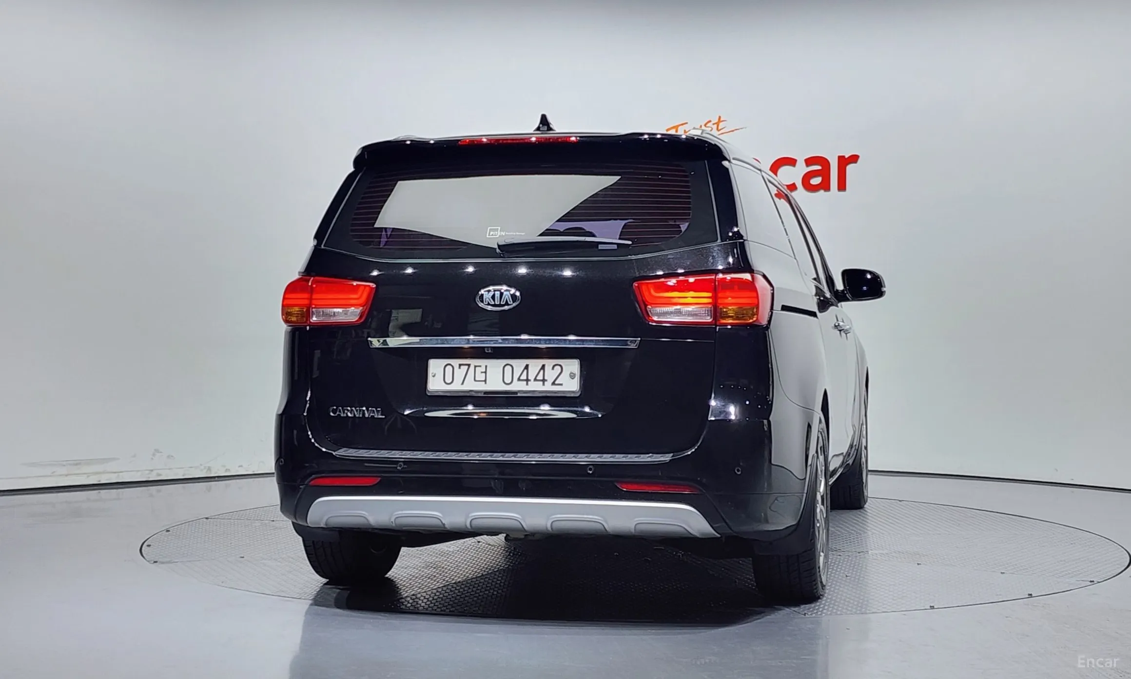 Kia Carnival превью 3