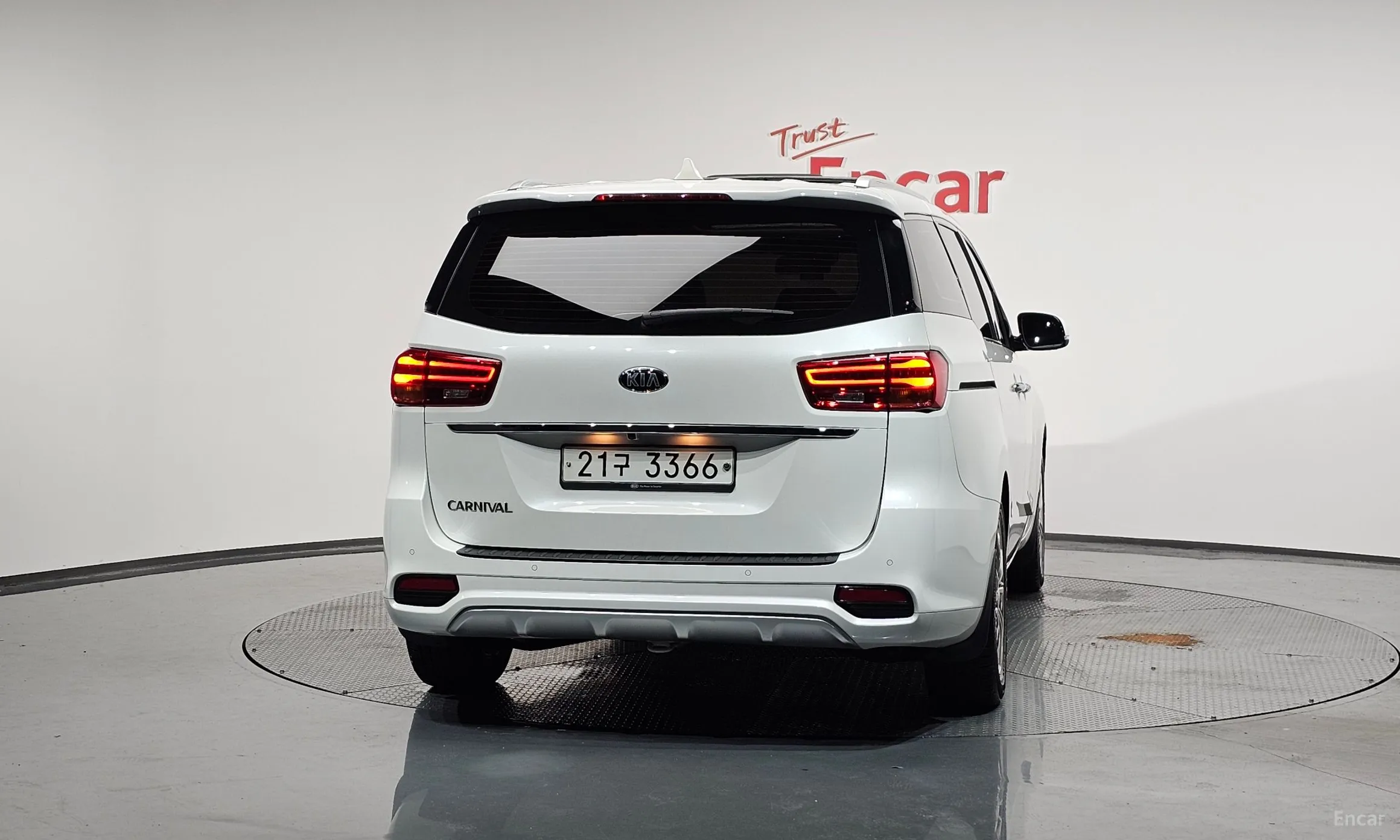 Kia Carnival превью 3