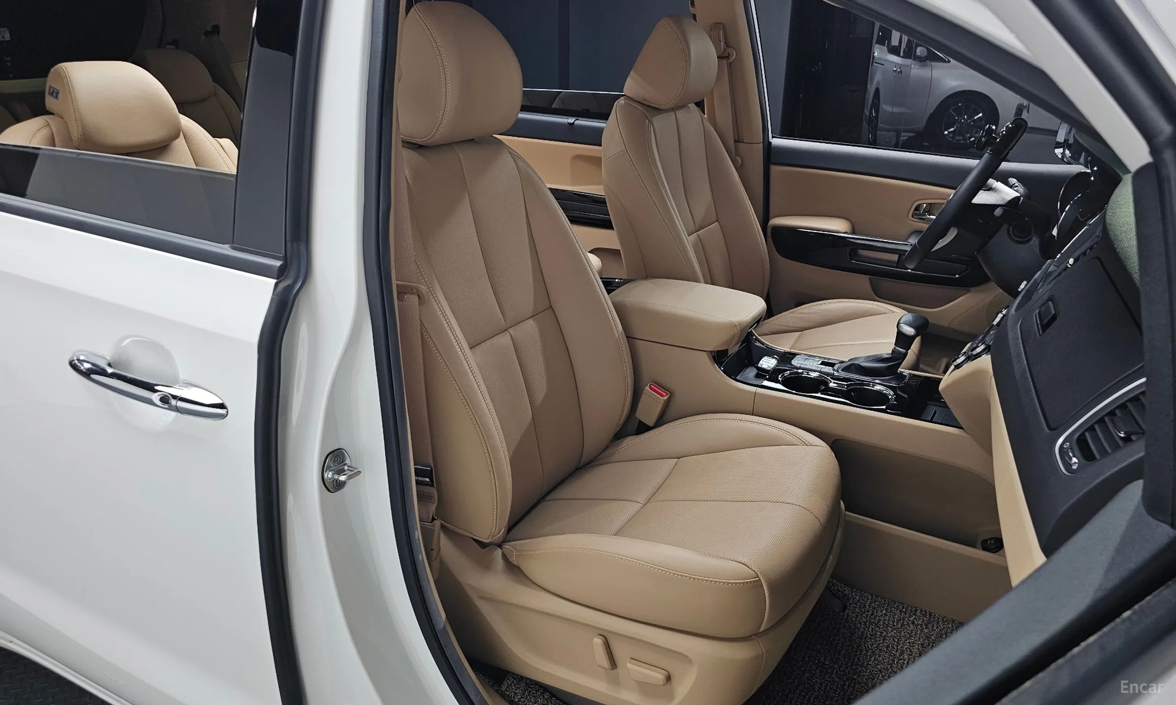 Kia Carnival превью 4