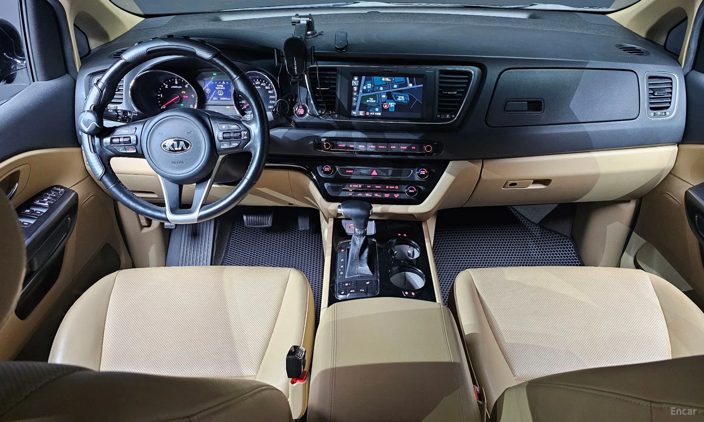 Kia Carnival превью 4