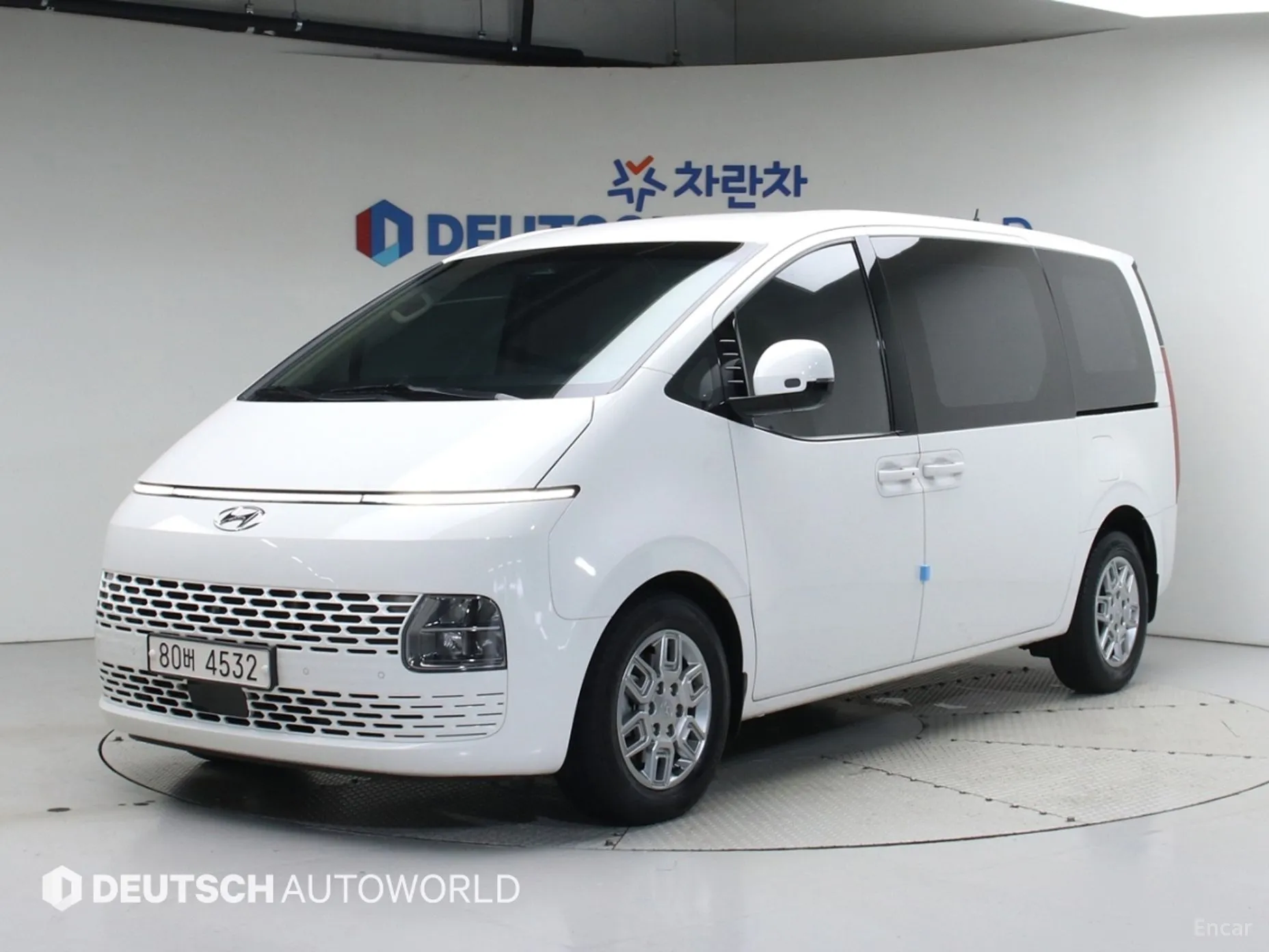 Hyundai Staria превью 2