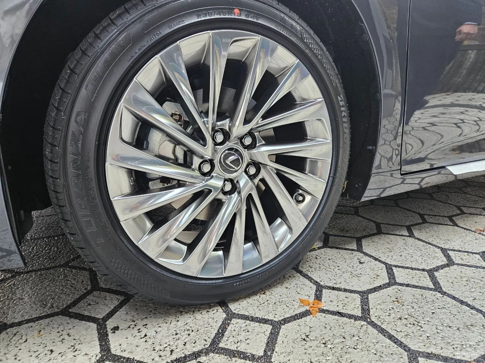 Lexus ES300h 7th Generation превью 19