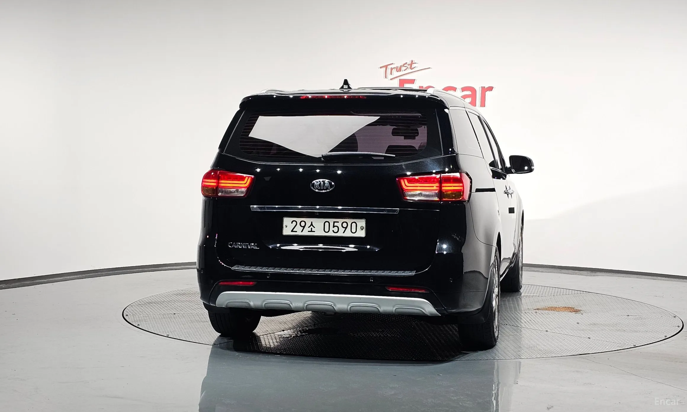 Kia Carnival превью 3