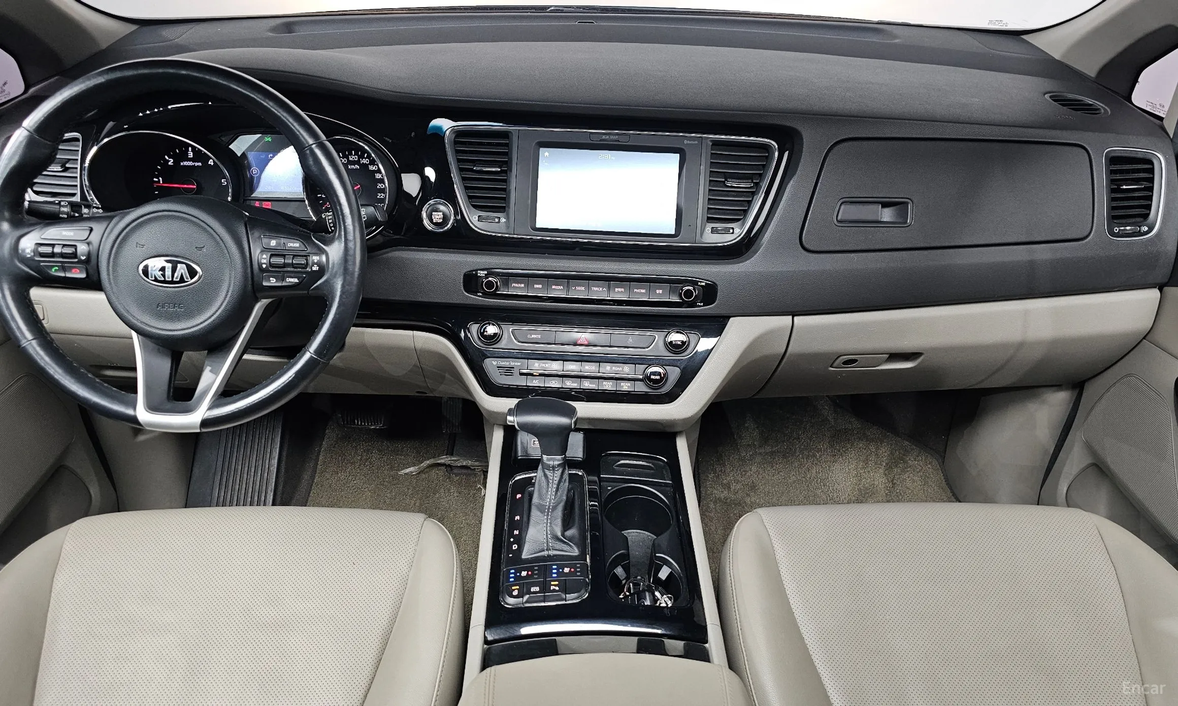 Kia Carnival превью 4