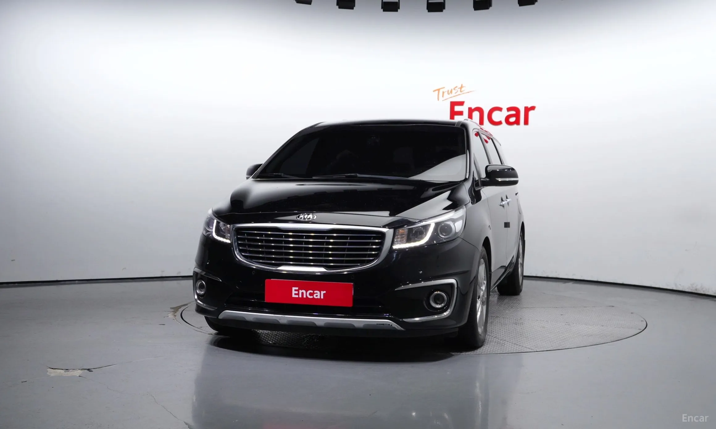 Kia Carnival превью 2