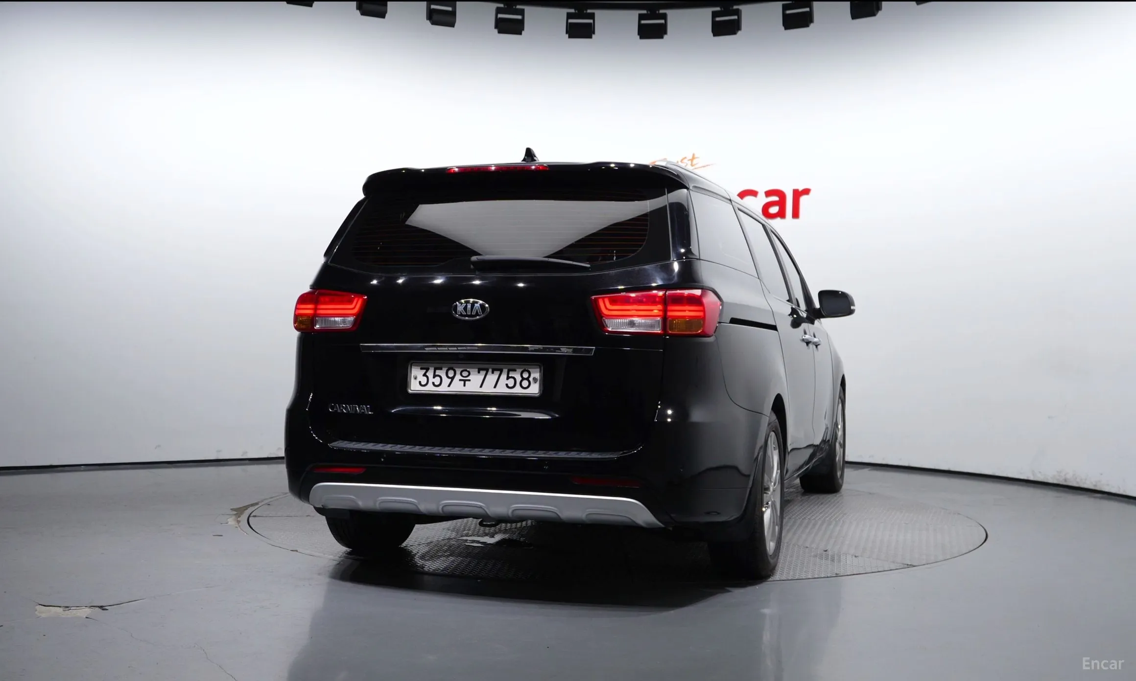 Kia Carnival превью 3