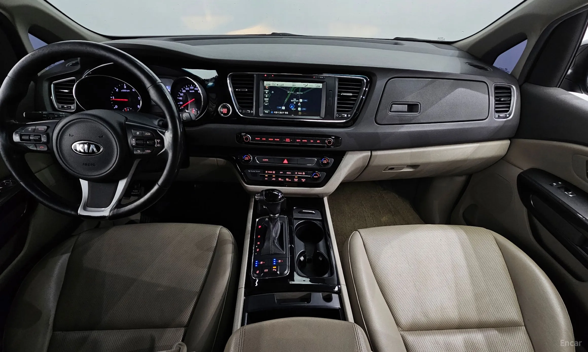 Kia Carnival превью 4