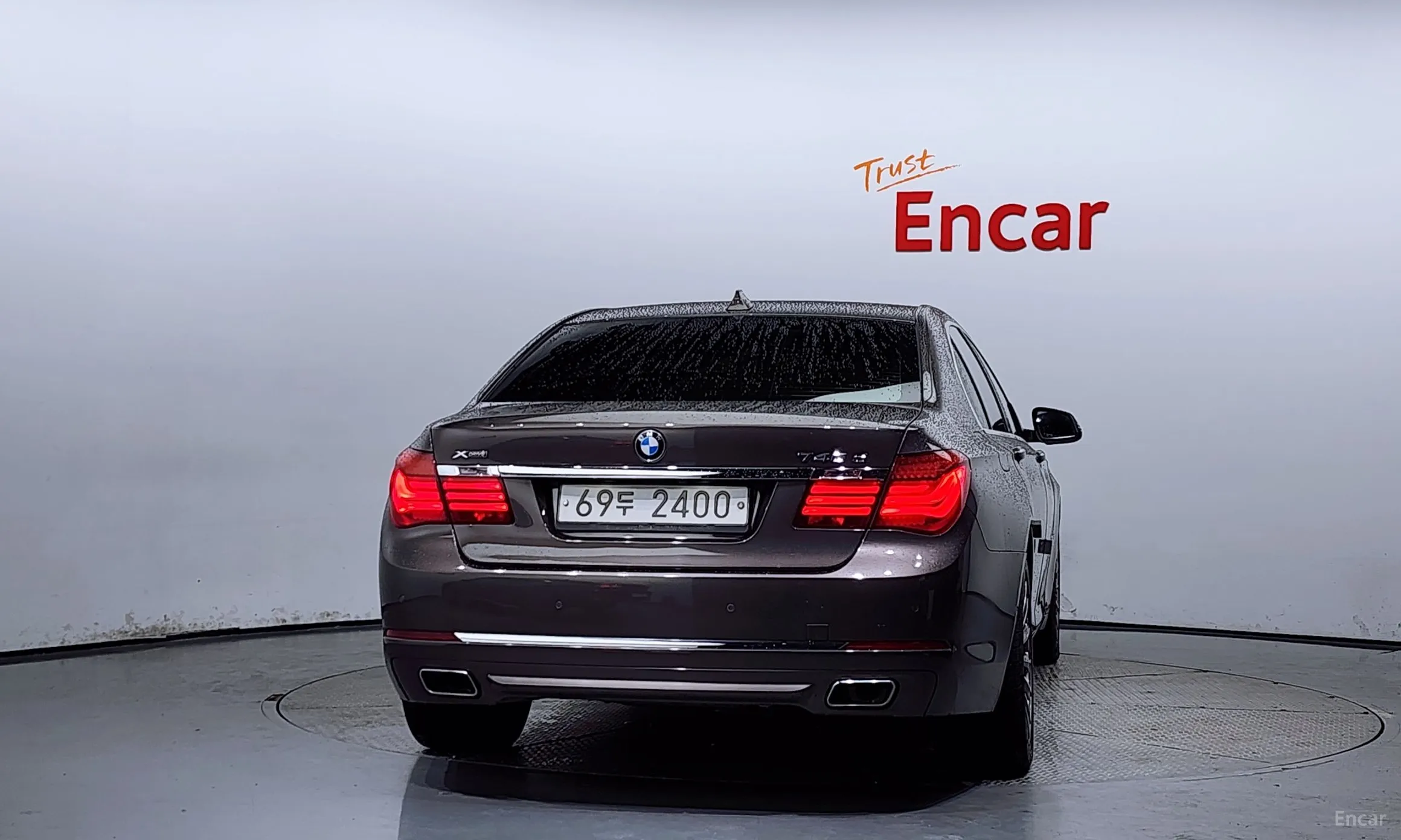BMW 7 Series (F01) превью 3