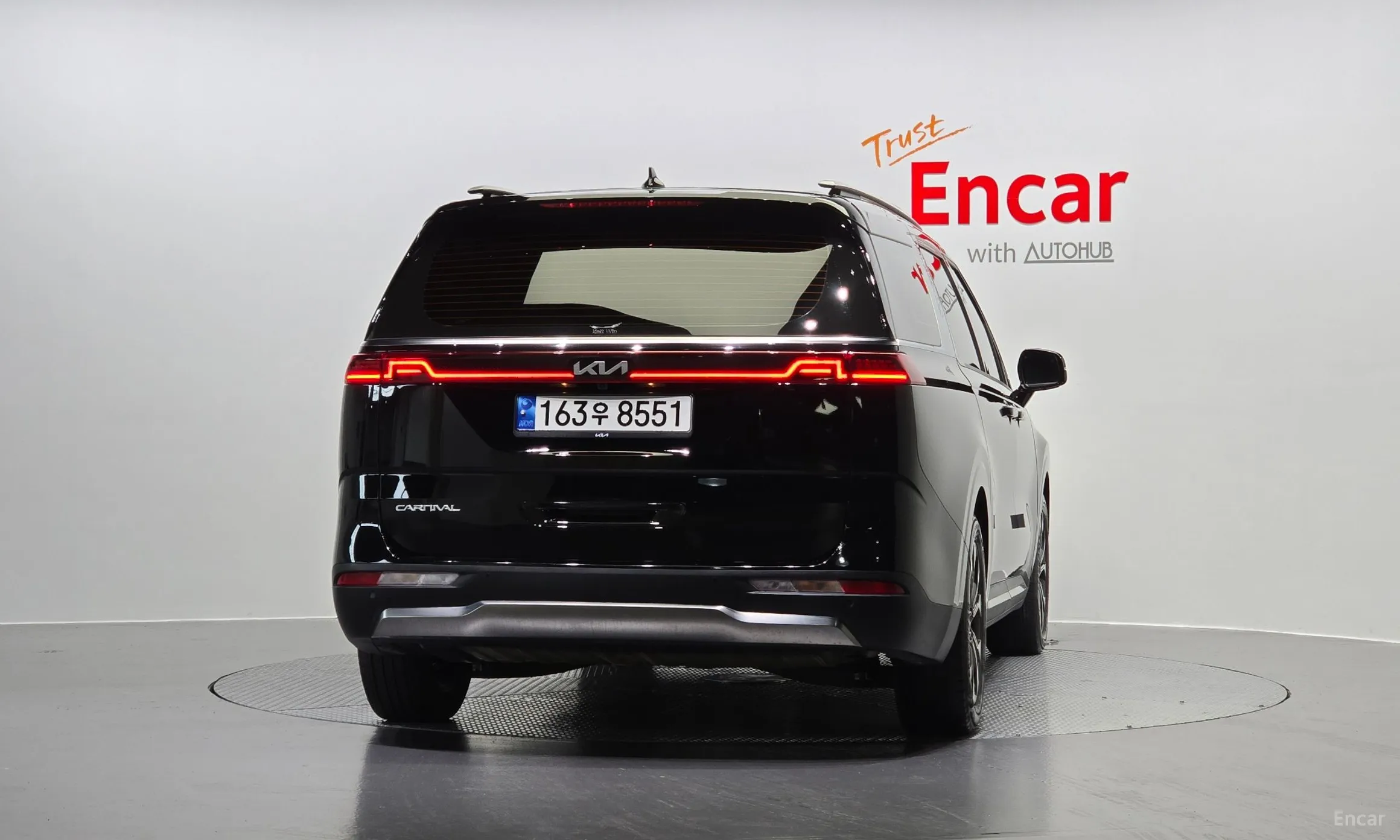 Kia Carnival Gen 4 превью 3