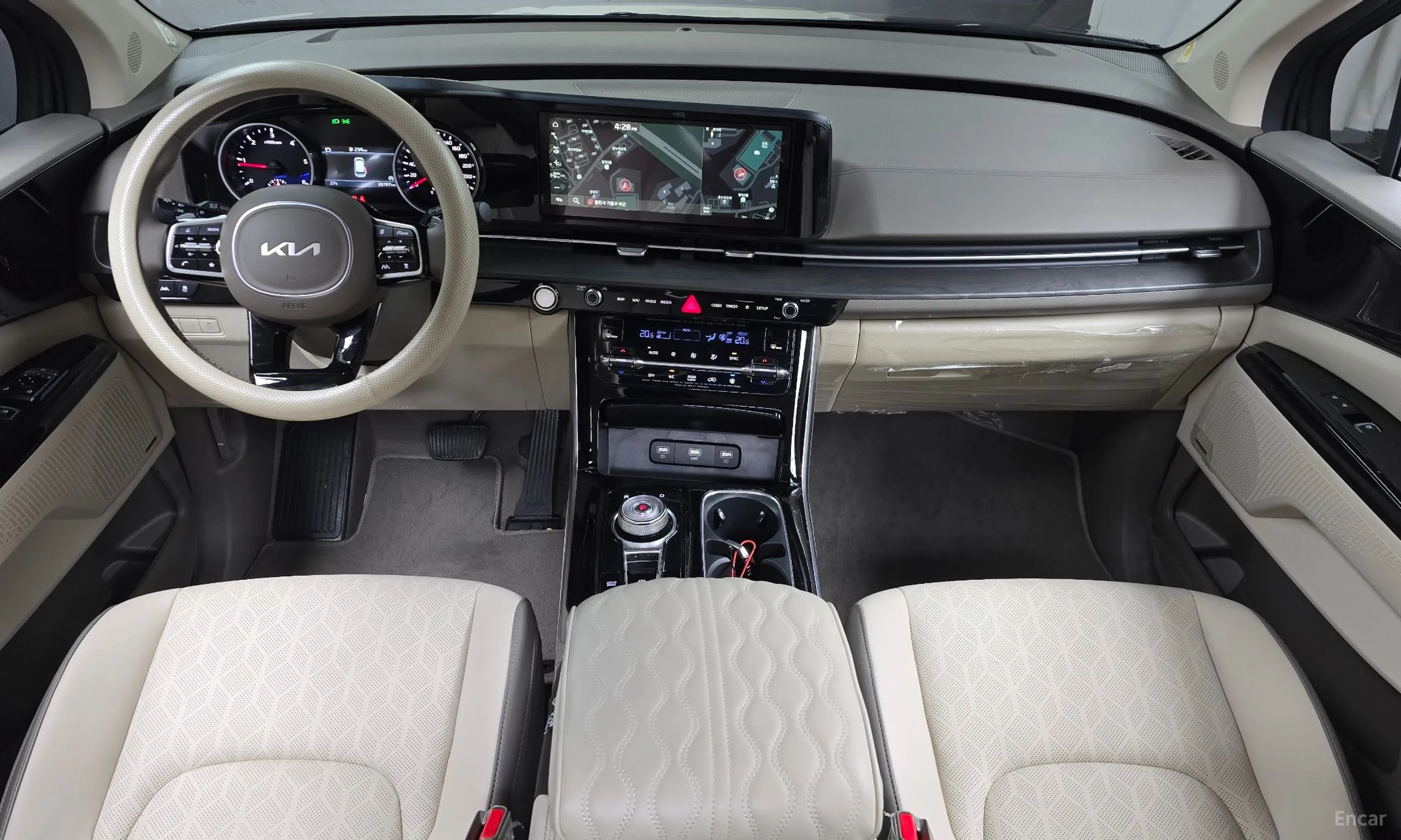 Kia Carnival Gen 4 превью 4