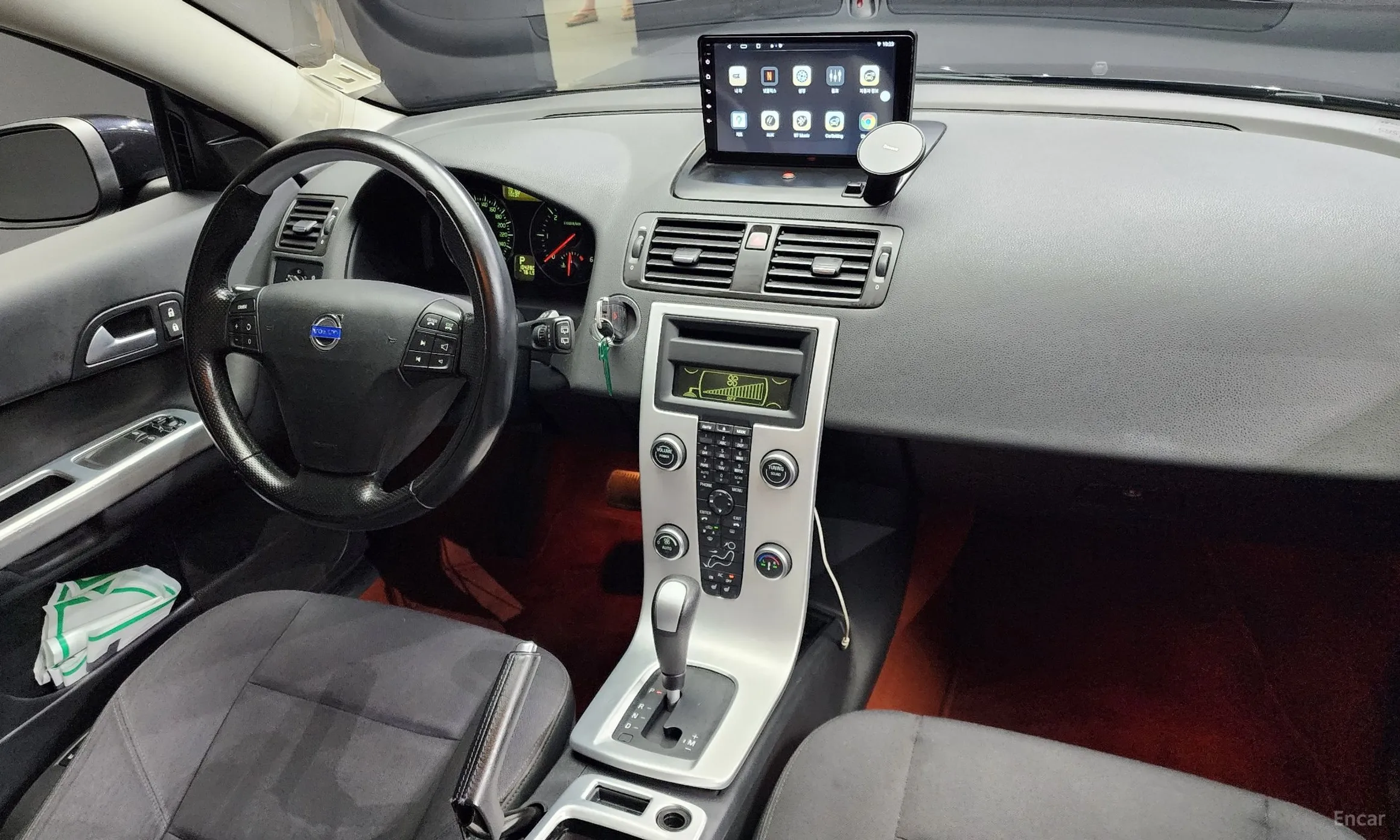 Volvo C30. превью 7
