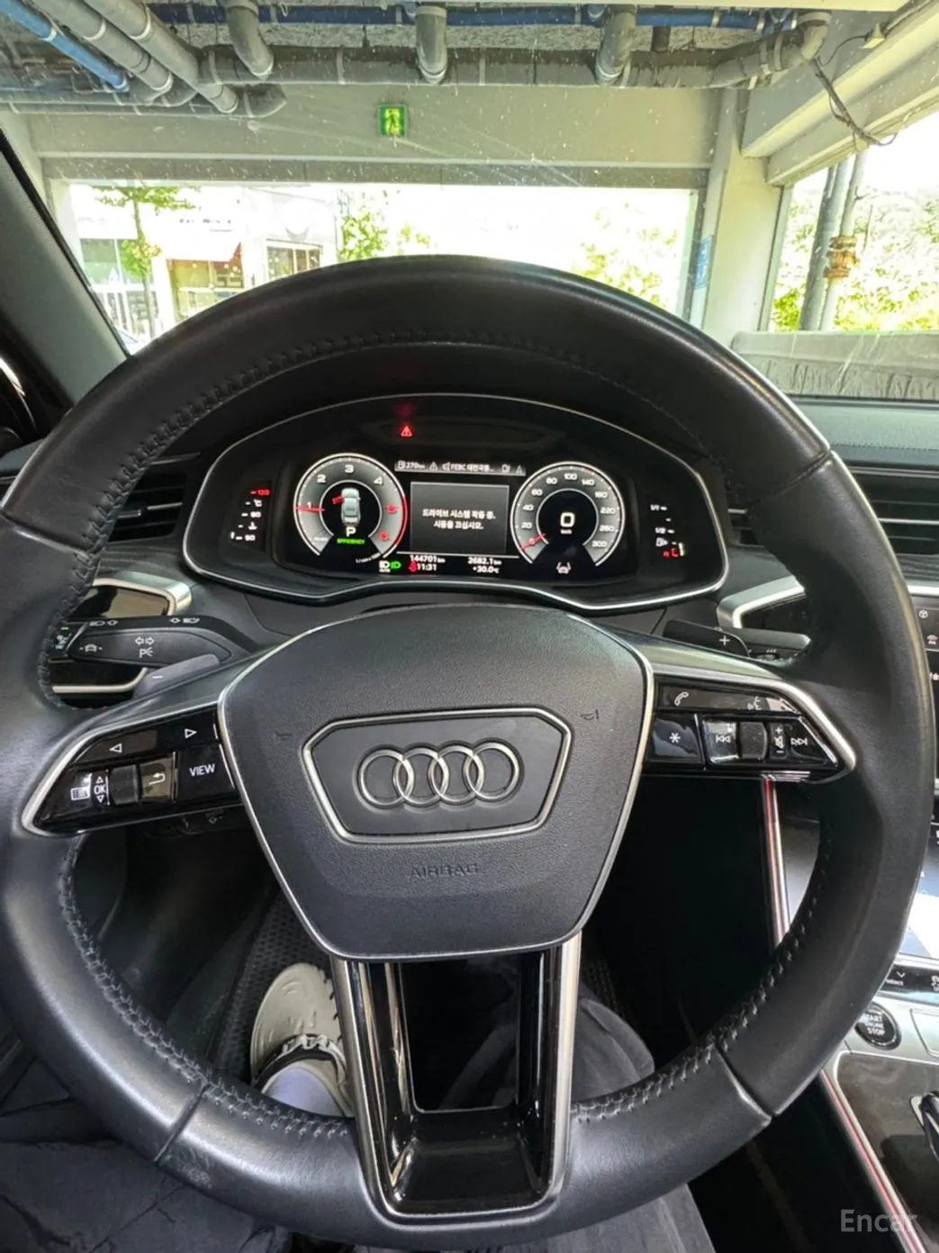 Audi A6 (C8) превью 4