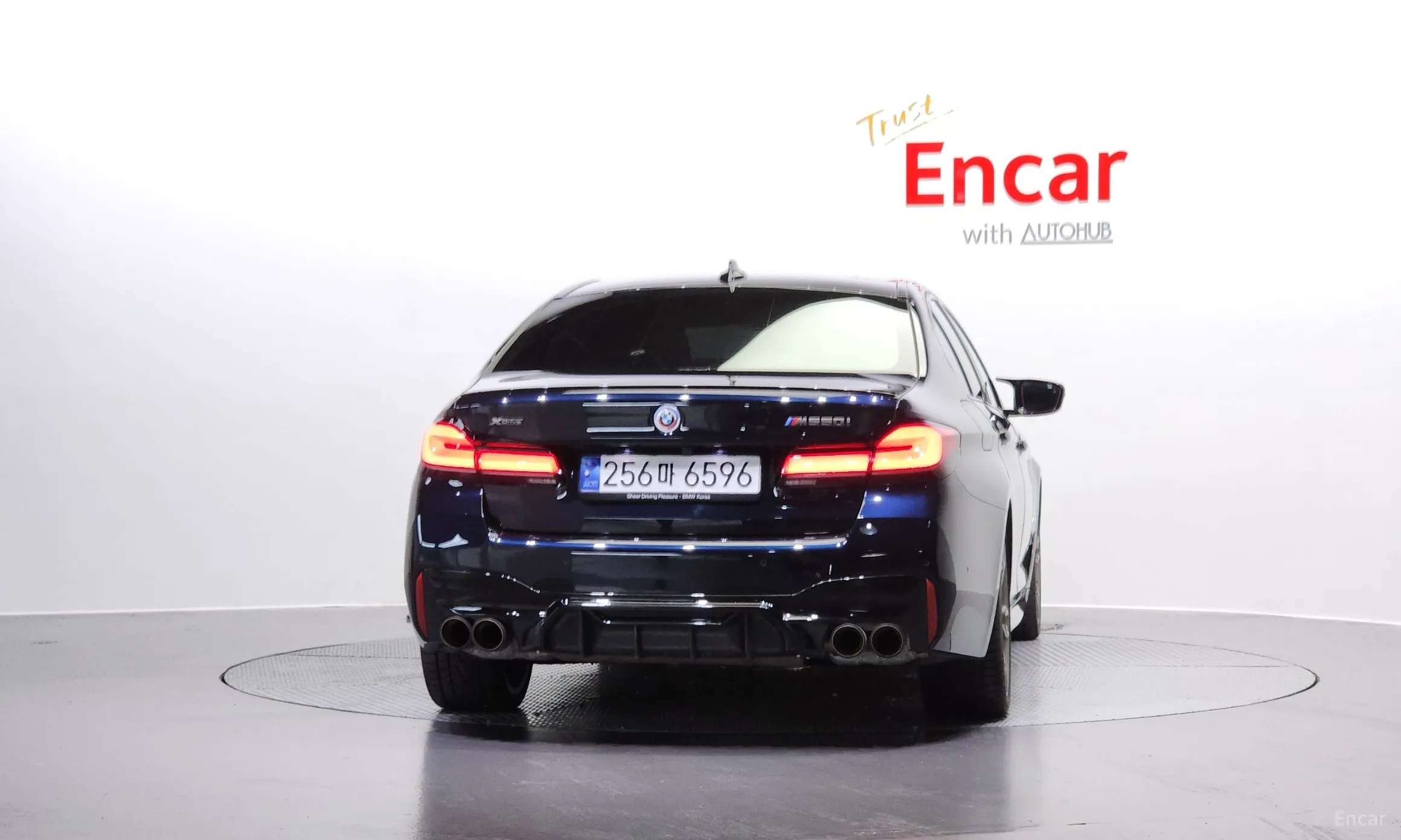 BMW 5 Series (G30) превью 3