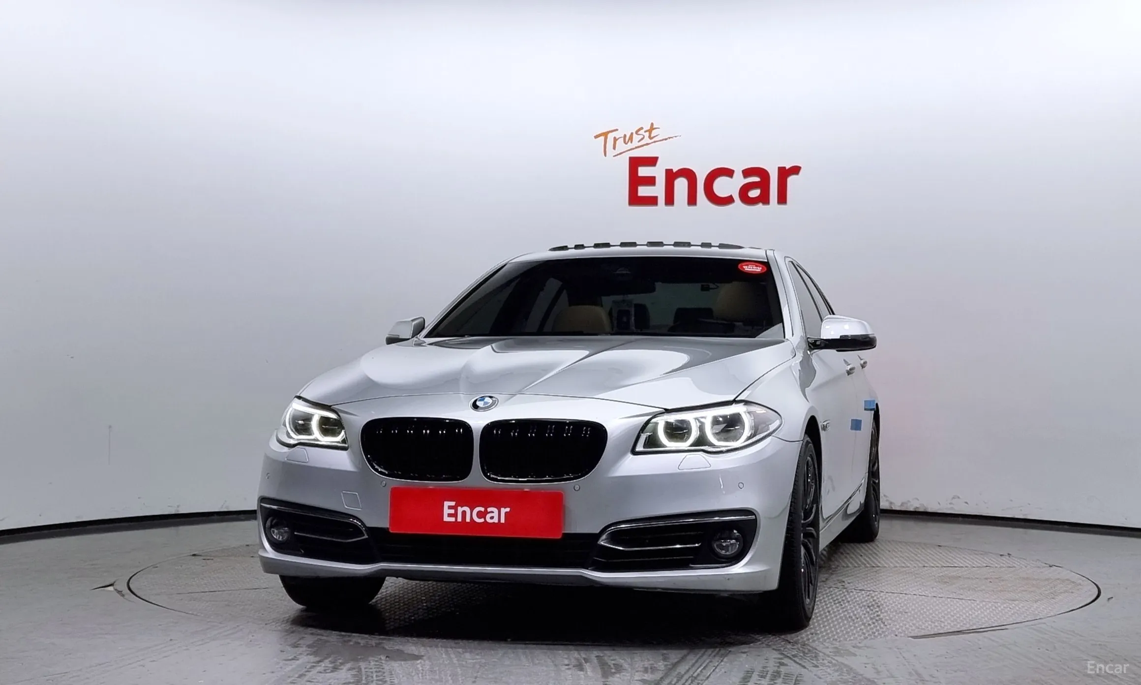 BMW 5 Series (F10) превью 2