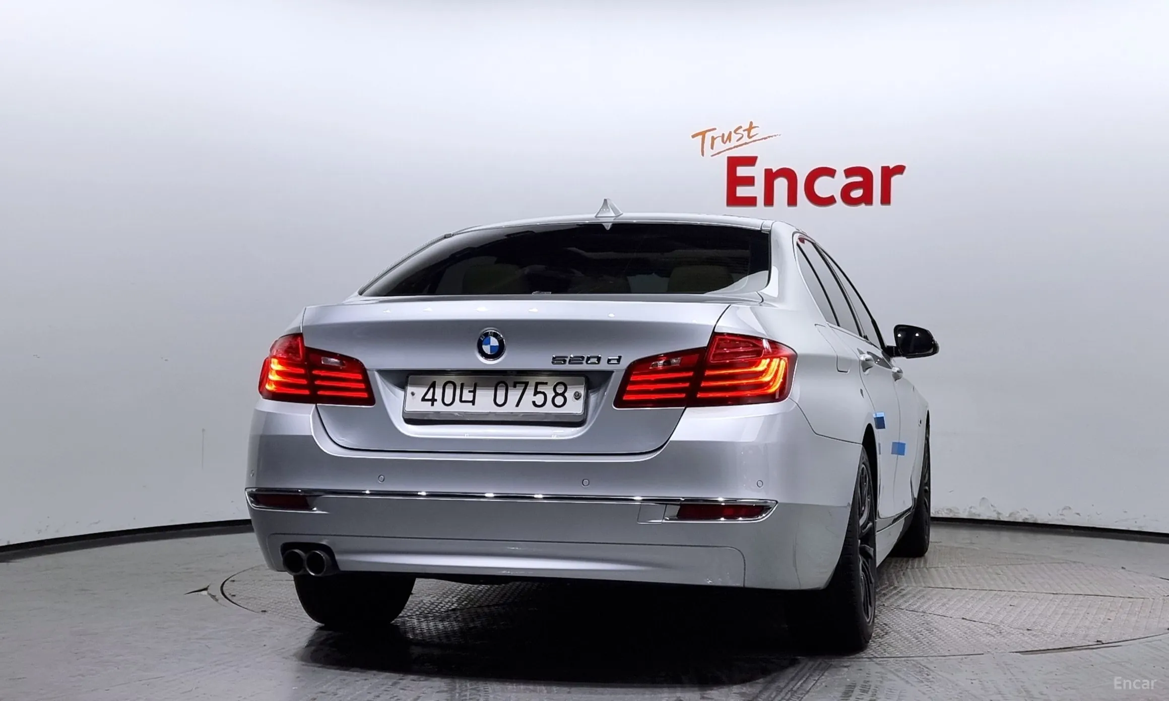 BMW 5 Series (F10) превью 3