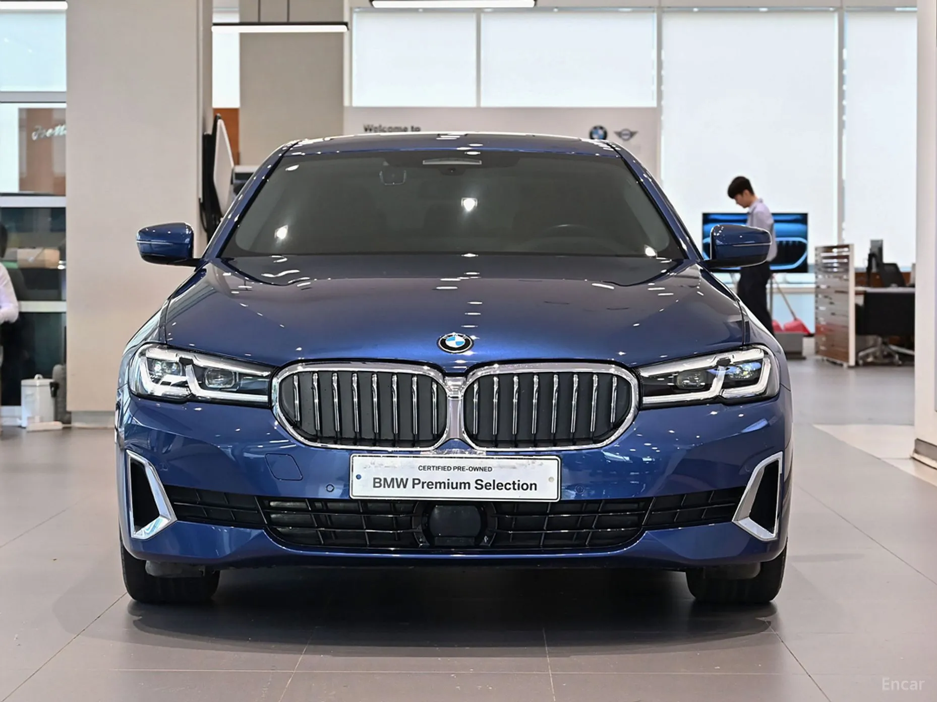 BMW 5 Series (G30) превью 2