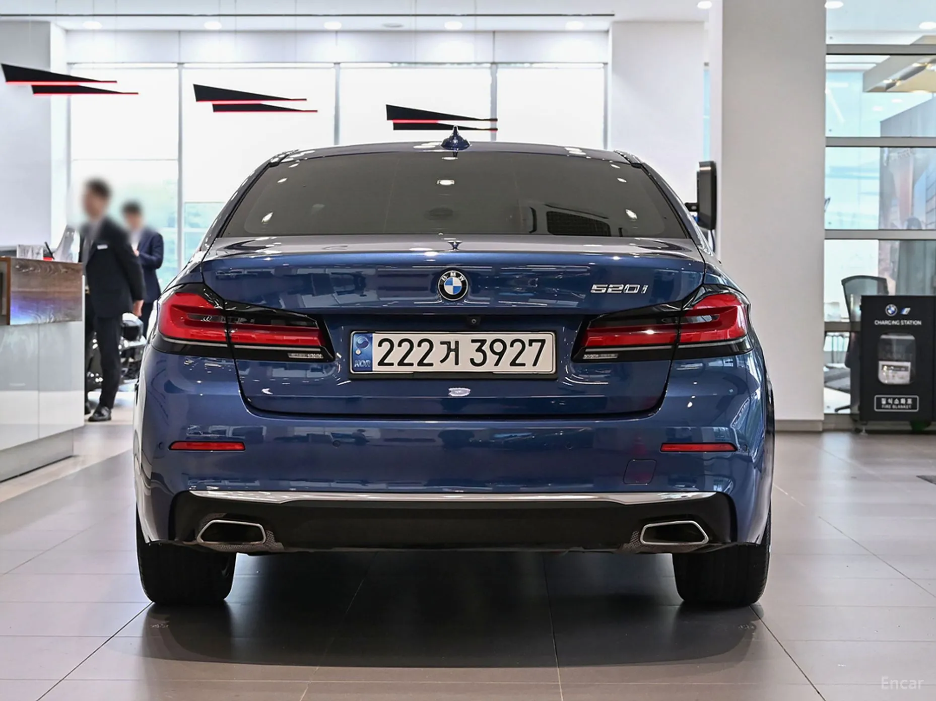 BMW 5 Series (G30) превью 3