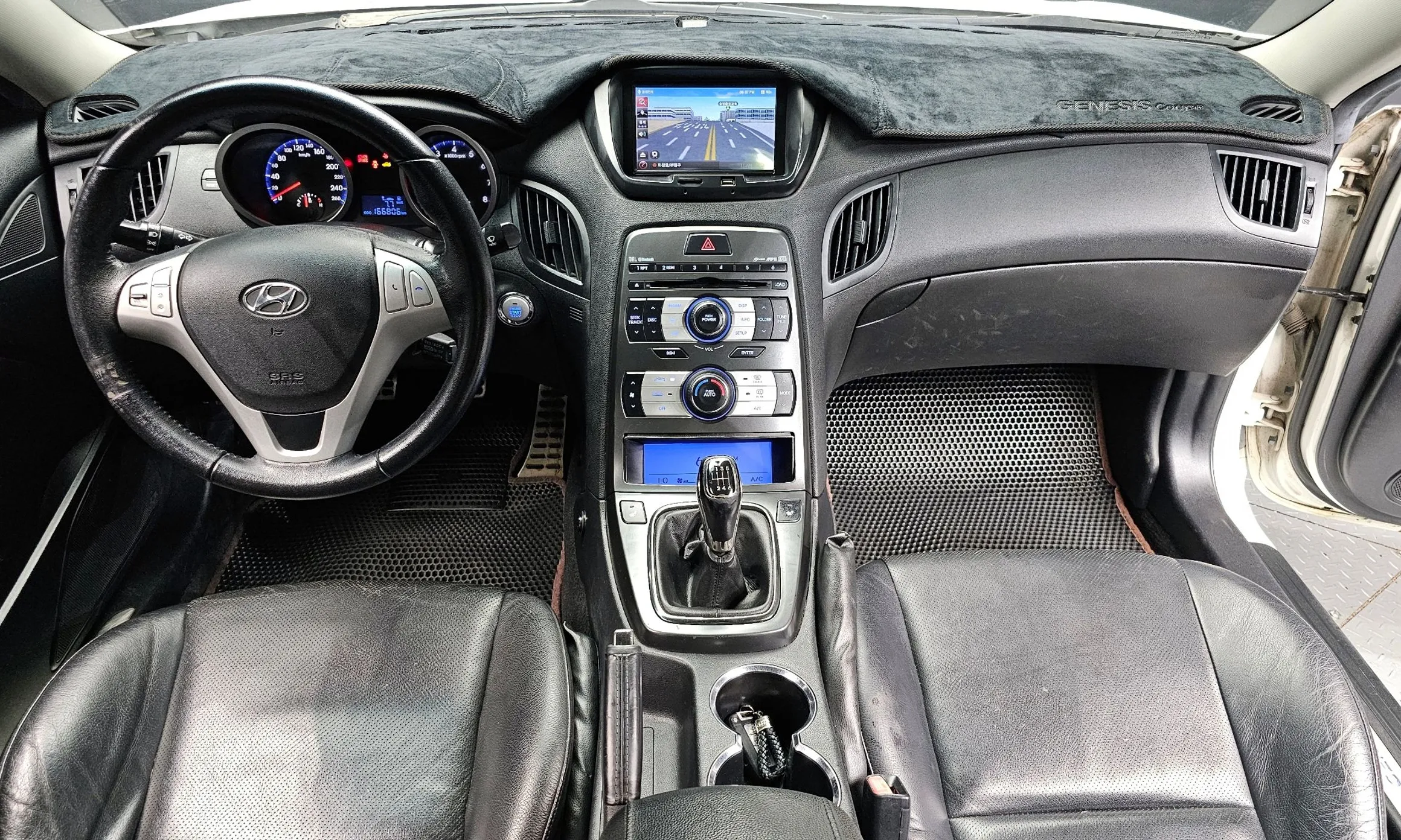 Hyundai Genesis Coupe превью 4